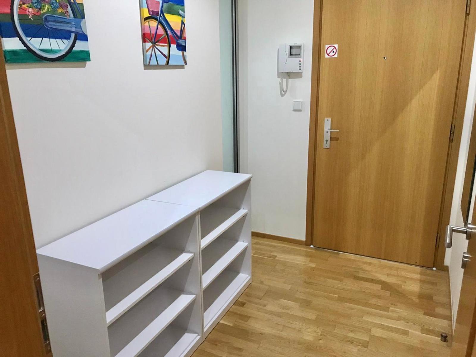 Spacious 130 m2 Apartment Near Center 2 Free Parking