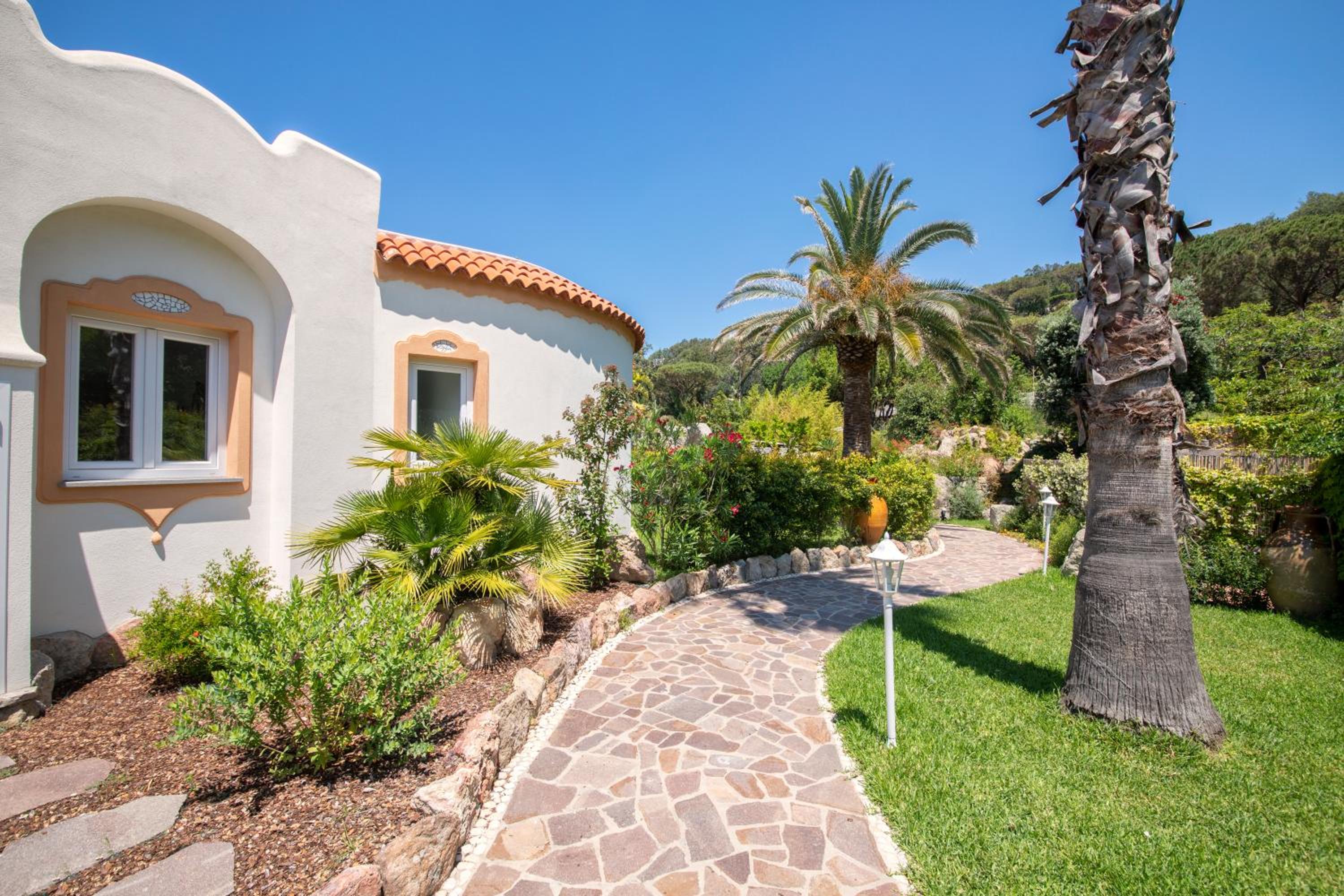 Hotel Villa Dei Lecci - 7 Luxury Villas With Private Pool Or Jacuzzi