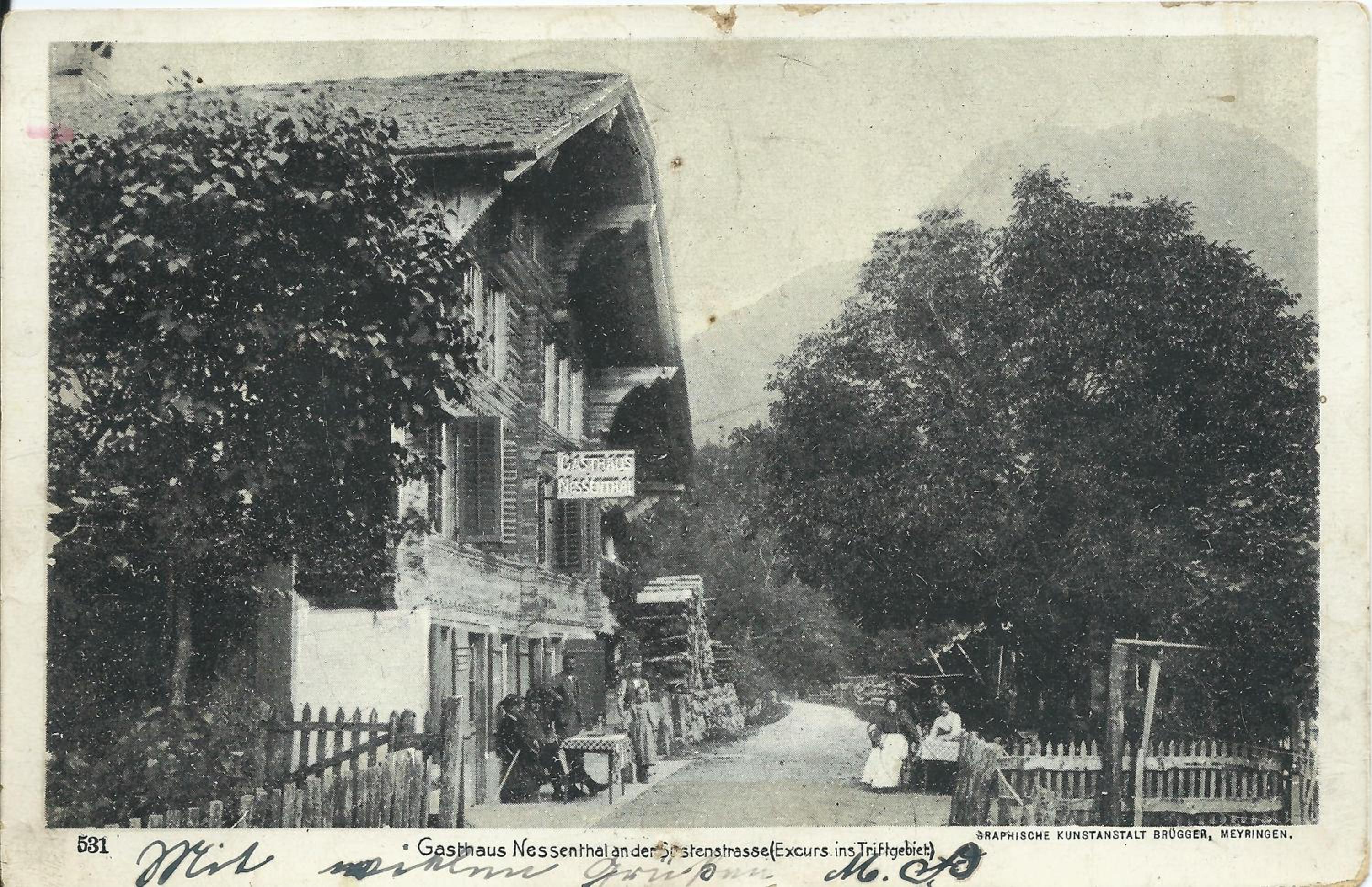 Photo 10
