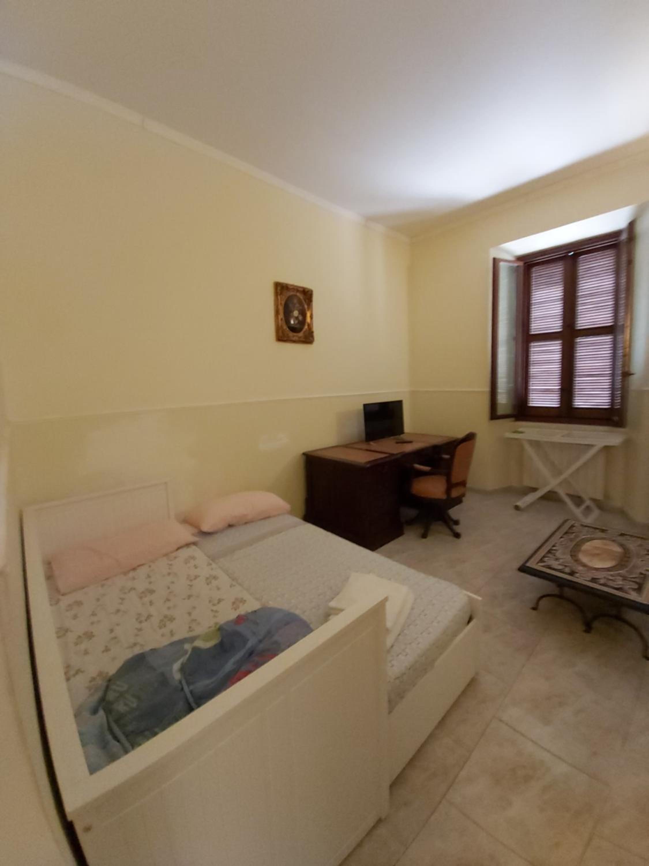 WHOLE HOLIDAY HOME APARTMENT FANTASTIC CIVITAVECCHIA da Pamino & Priscilla con due Camere letto!