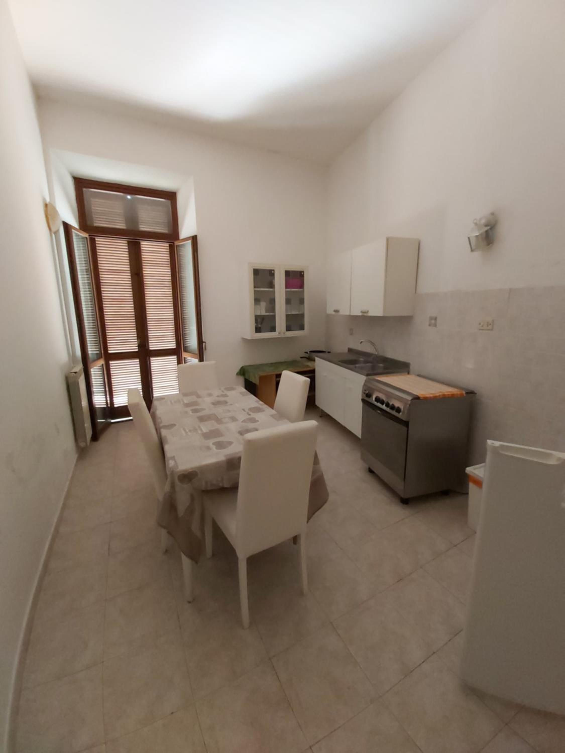 WHOLE HOLIDAY HOME APARTMENT FANTASTIC CIVITAVECCHIA da Pamino & Priscilla con due Camere letto!