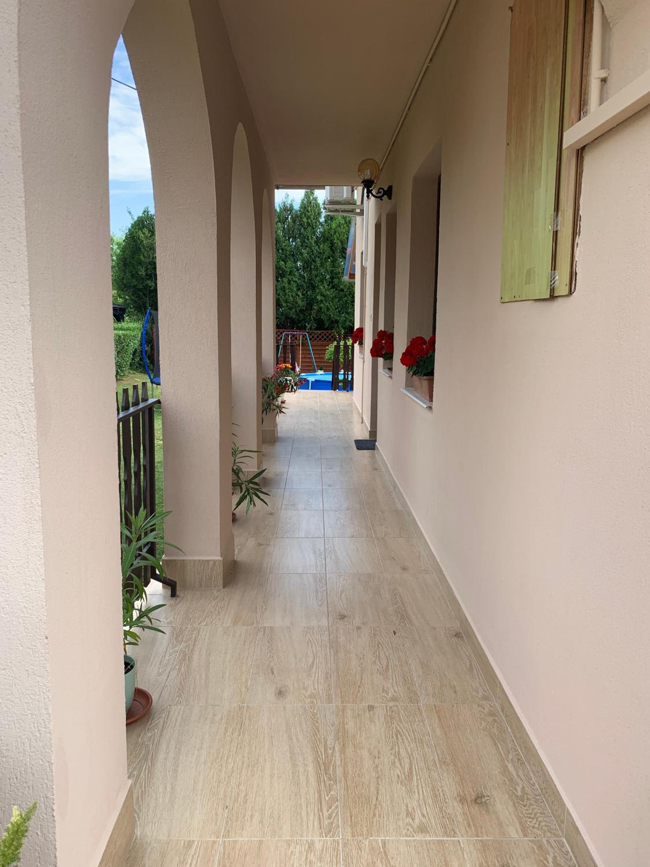 Nagcsaládos Rózsa Apartman view 3