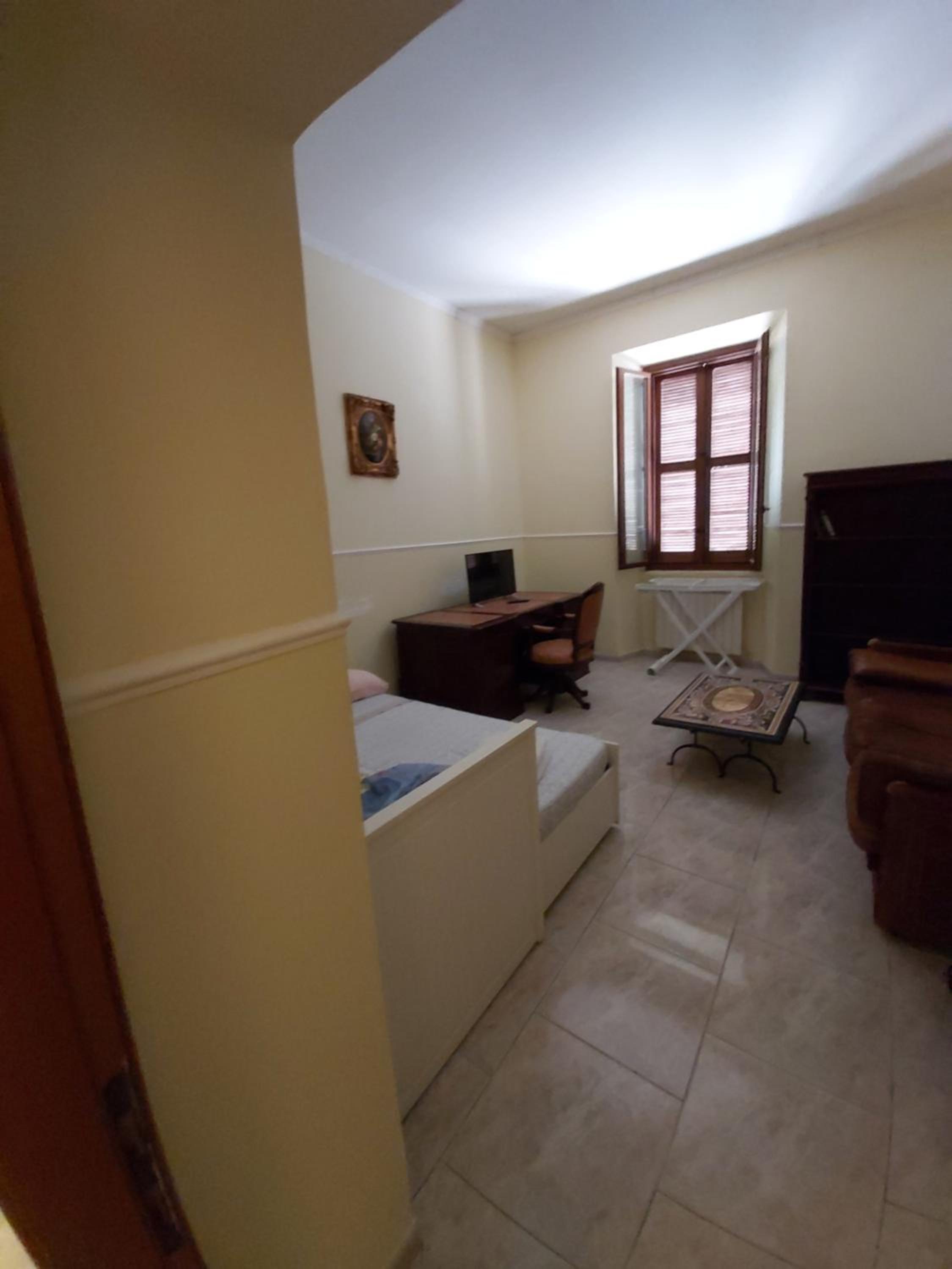 WHOLE HOLIDAY HOME APARTMENT FANTASTIC CIVITAVECCHIA da Pamino & Priscilla con due Camere letto!