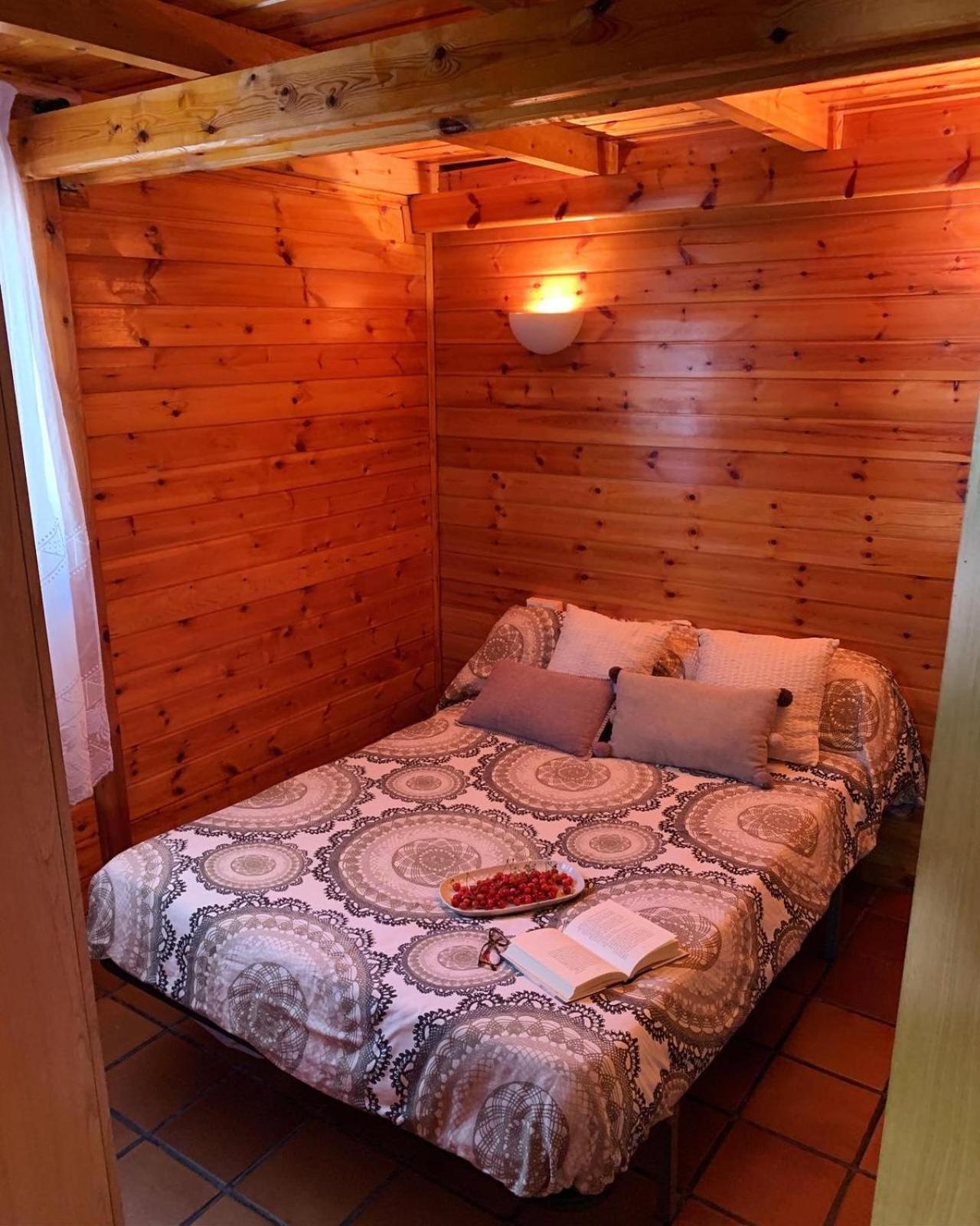 Camping Oliana view 3