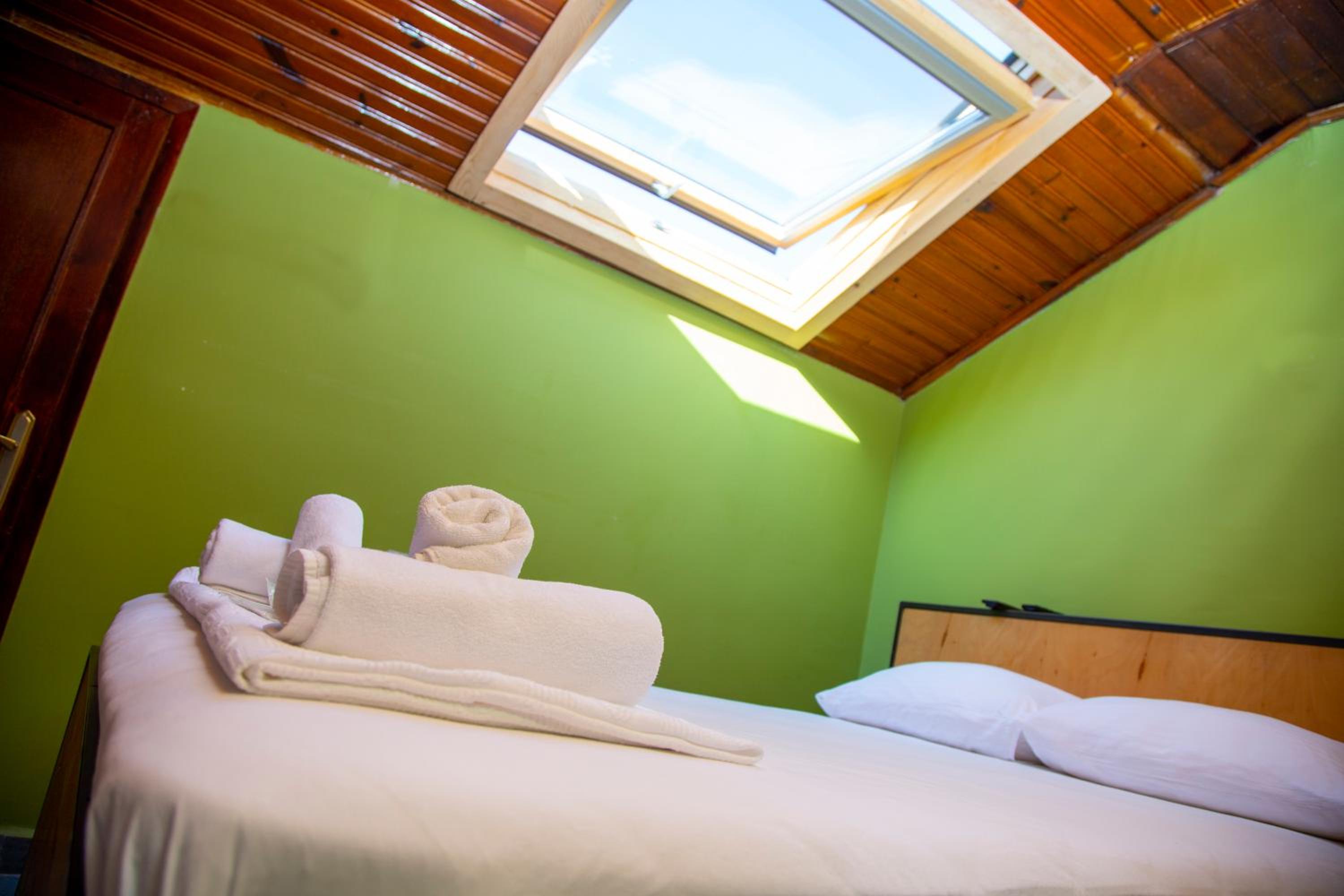 YOLO Hostel