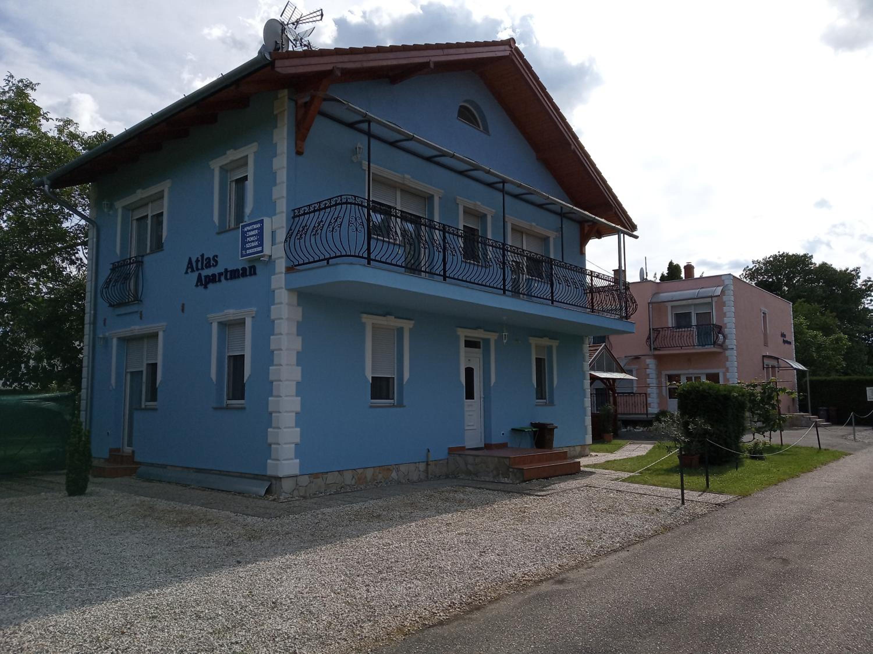 Atlas Apartman view 3