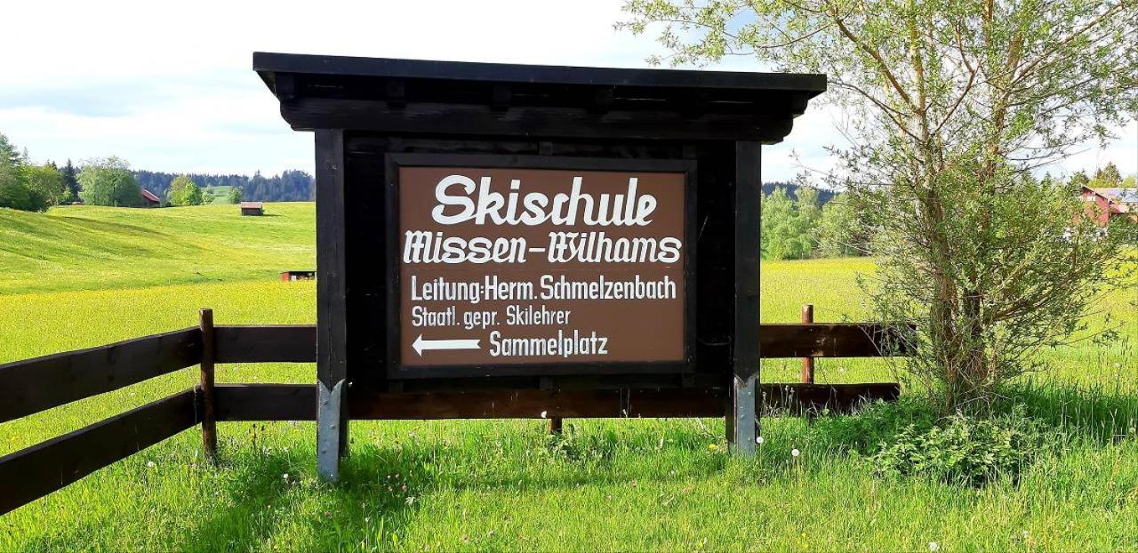 FeWo Alpenveilchen im Oberallgäu mit Pool, Sauna und tollem Ausblick vom großen Balkon