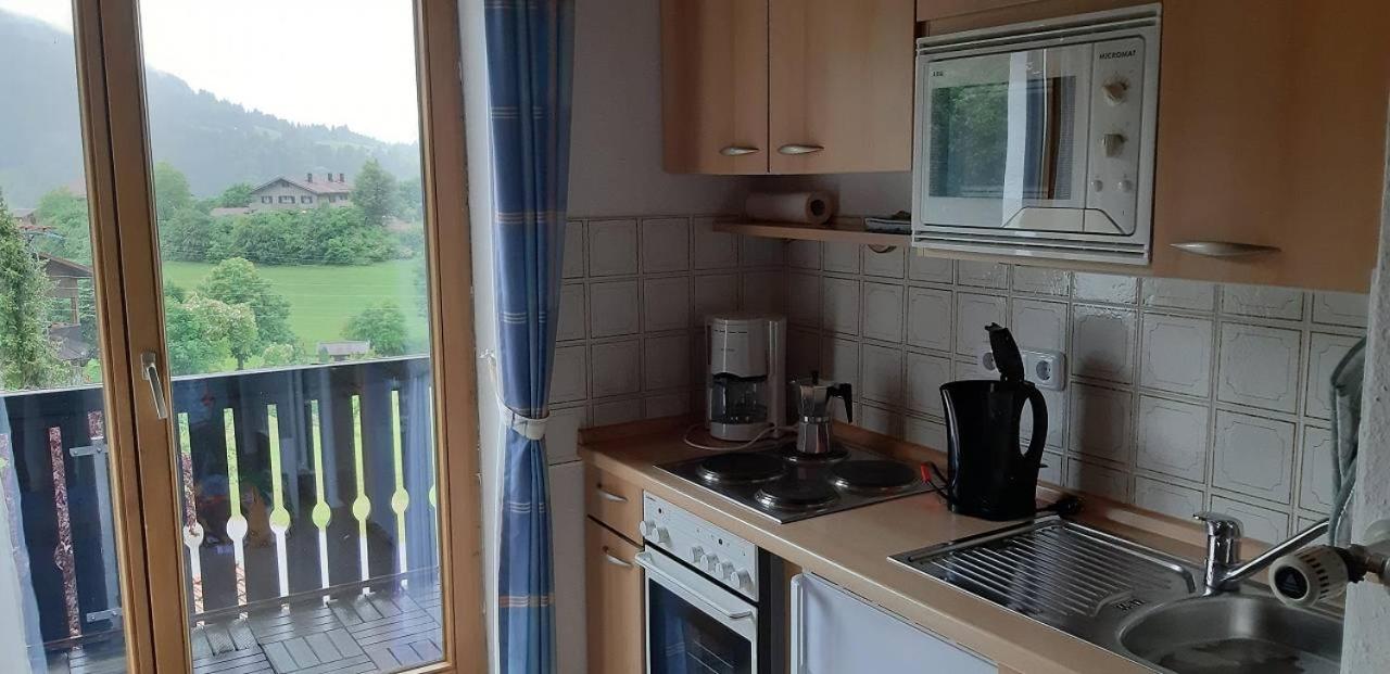 FeWo Alpenveilchen im Oberallgäu mit Pool, Sauna und tollem Ausblick vom großen Balkon