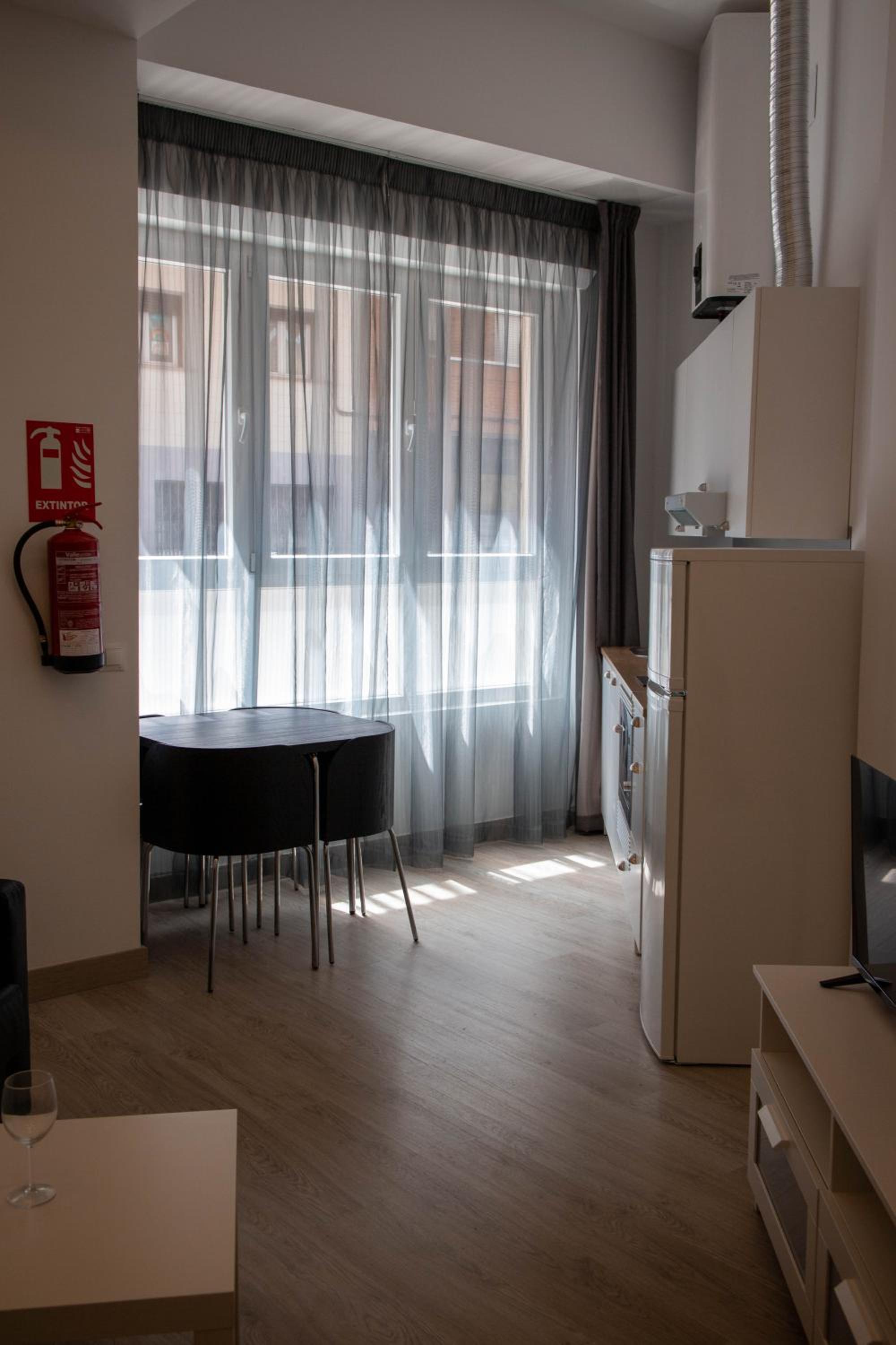 L&G Madrid Apartments