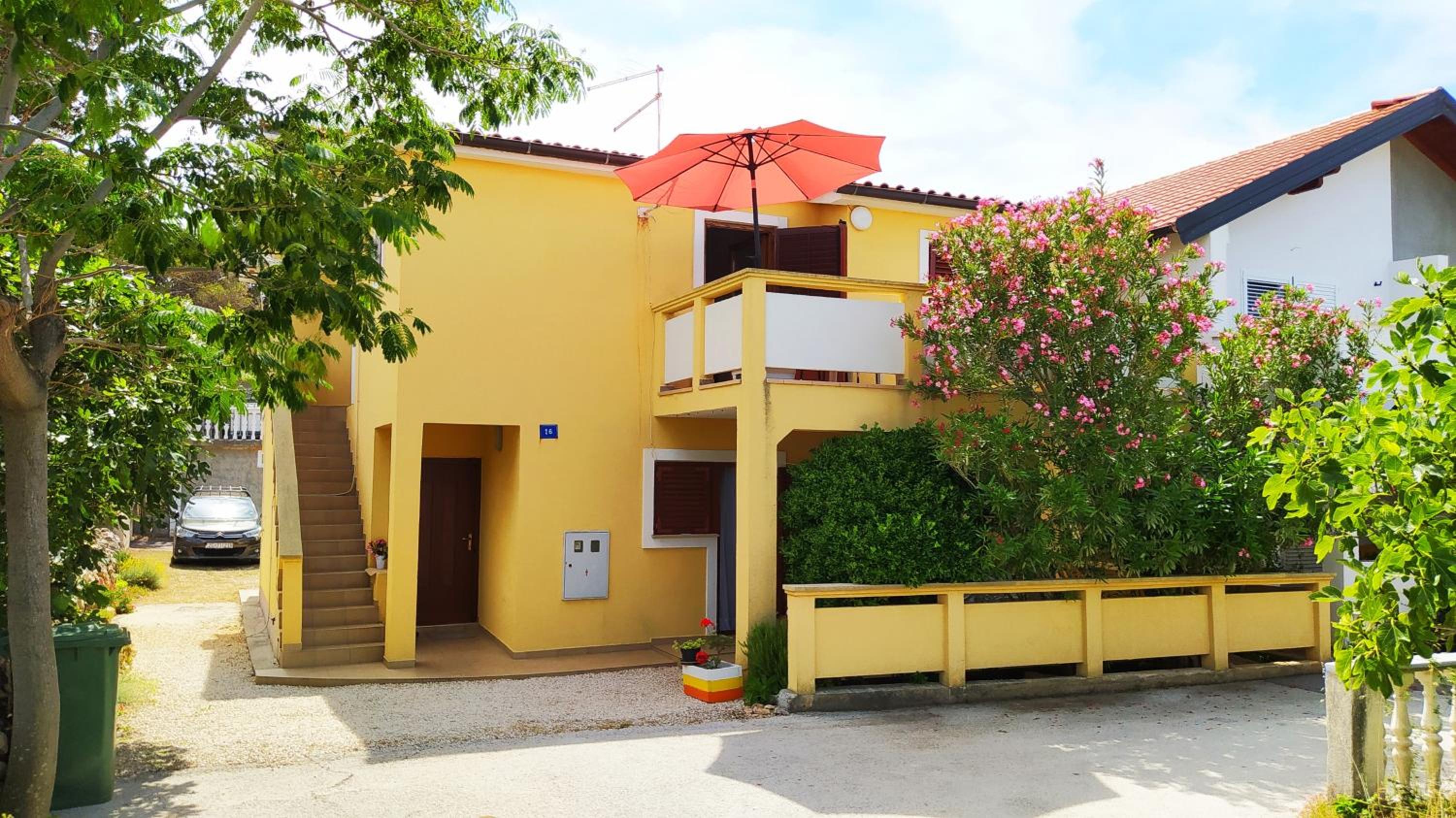 Apartmani Lučica 2 view 4