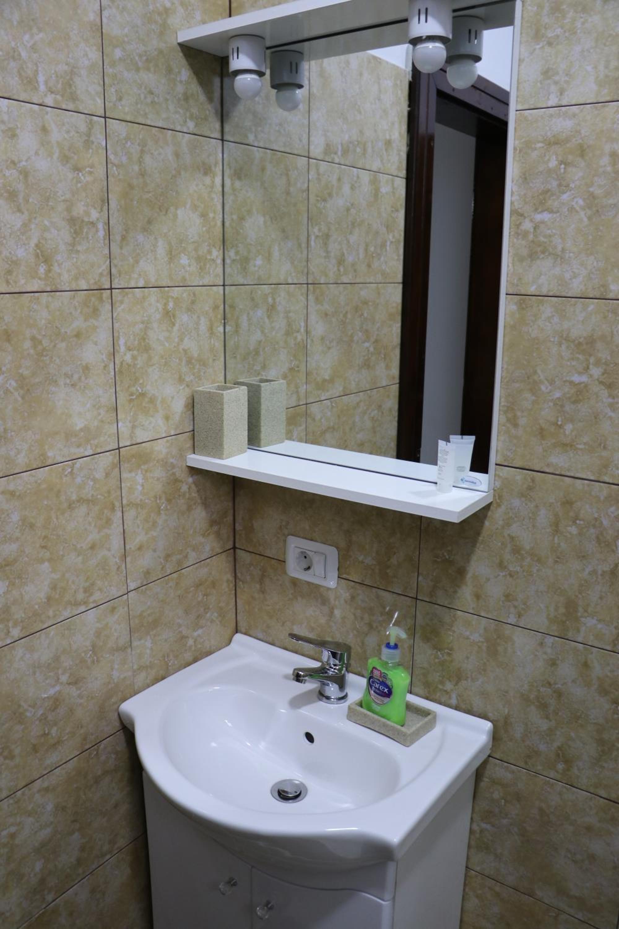 Photo 42
