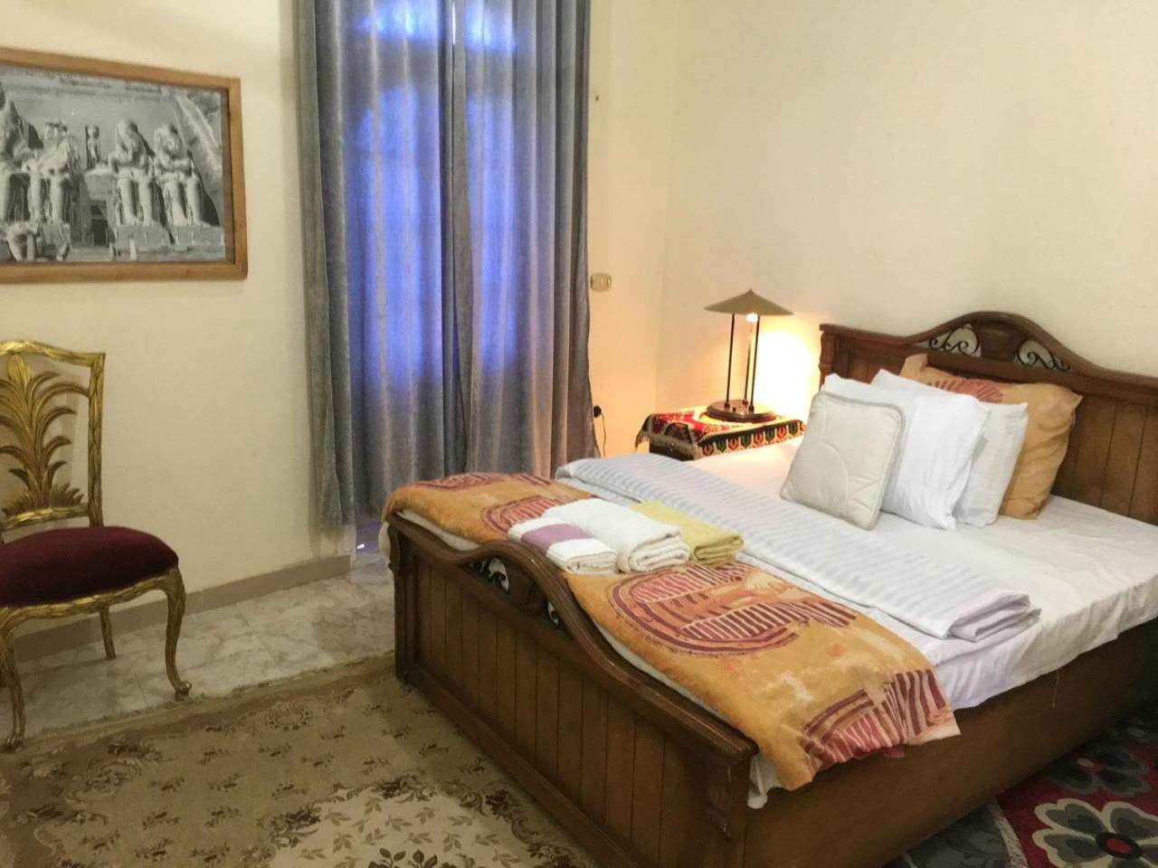 Sakkara pyramid inn hotel