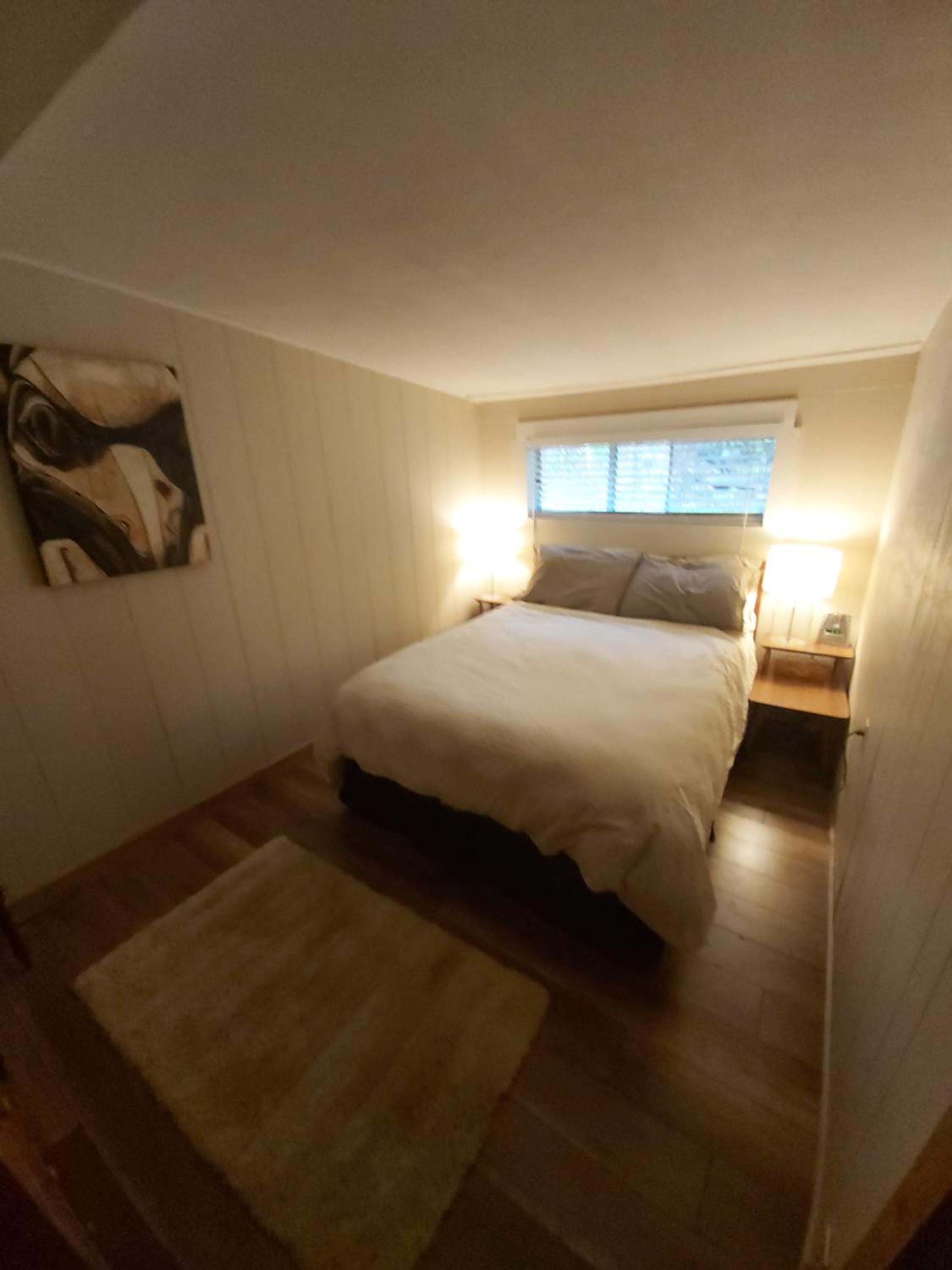 Halfmoon Haven Beach Cottage or Oceanview Suite