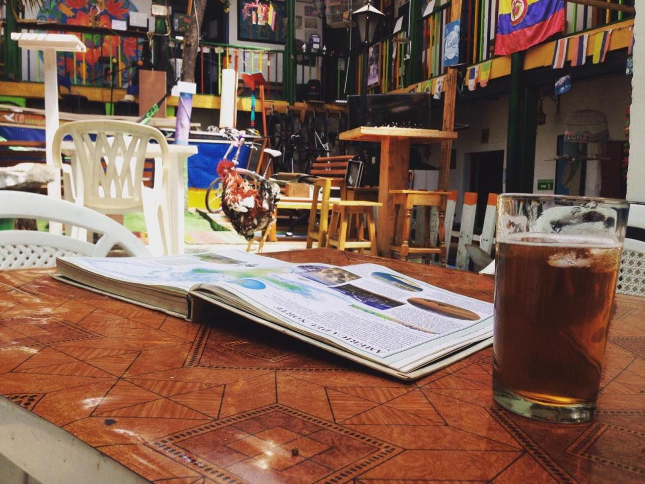 Hostal Gastro Bar Casa Colibrí