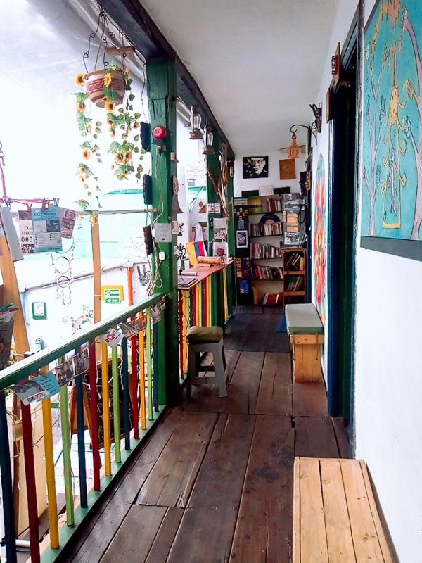 Hostal Gastro Bar Casa Colibrí