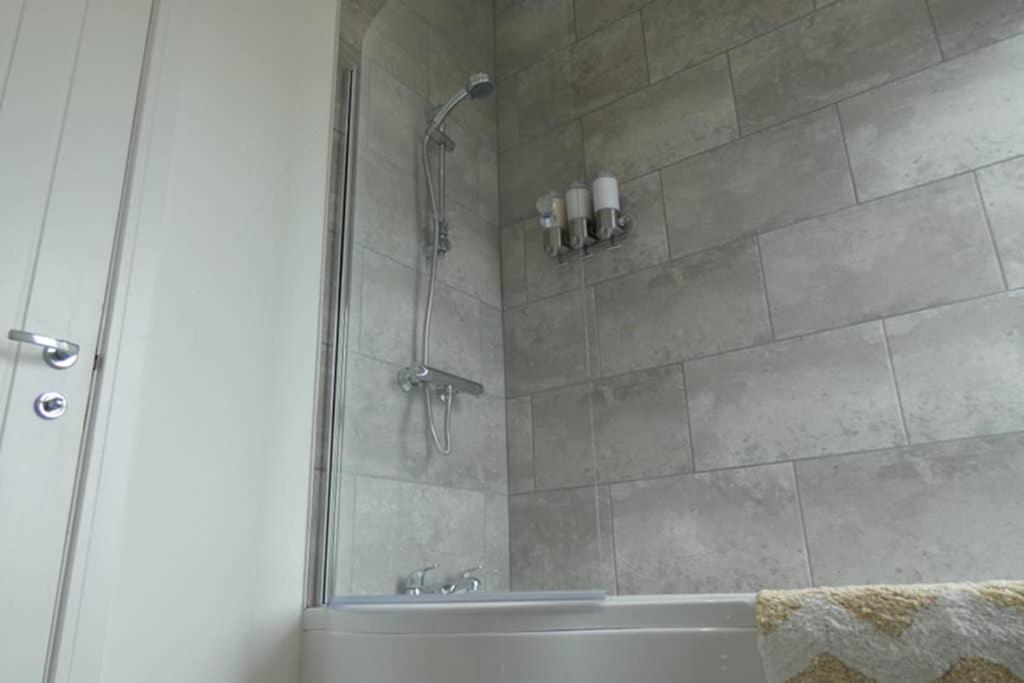Copley Loft 3 Bedroom House with Patio view 5