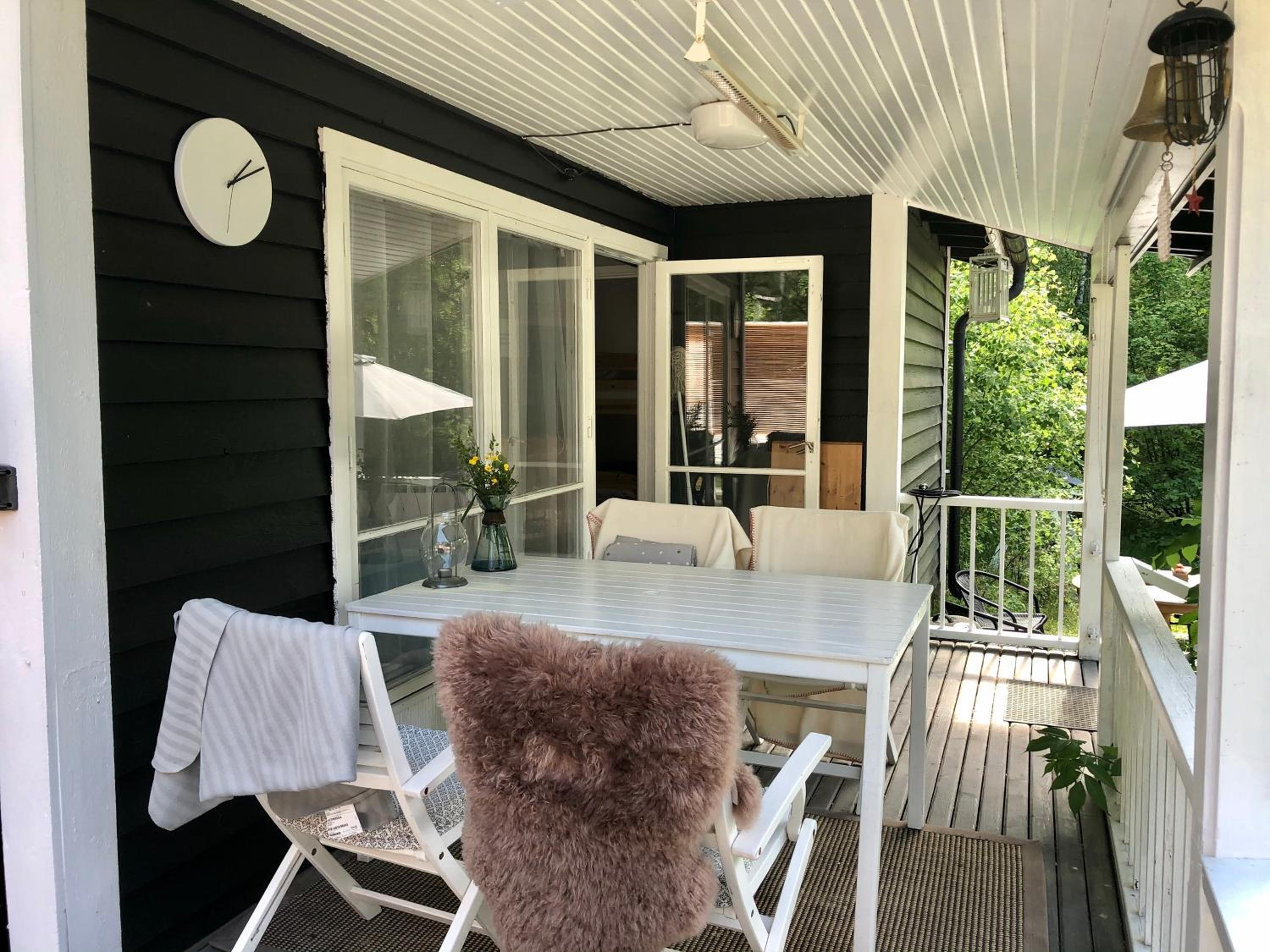 Cozy cottage near the sea view 2