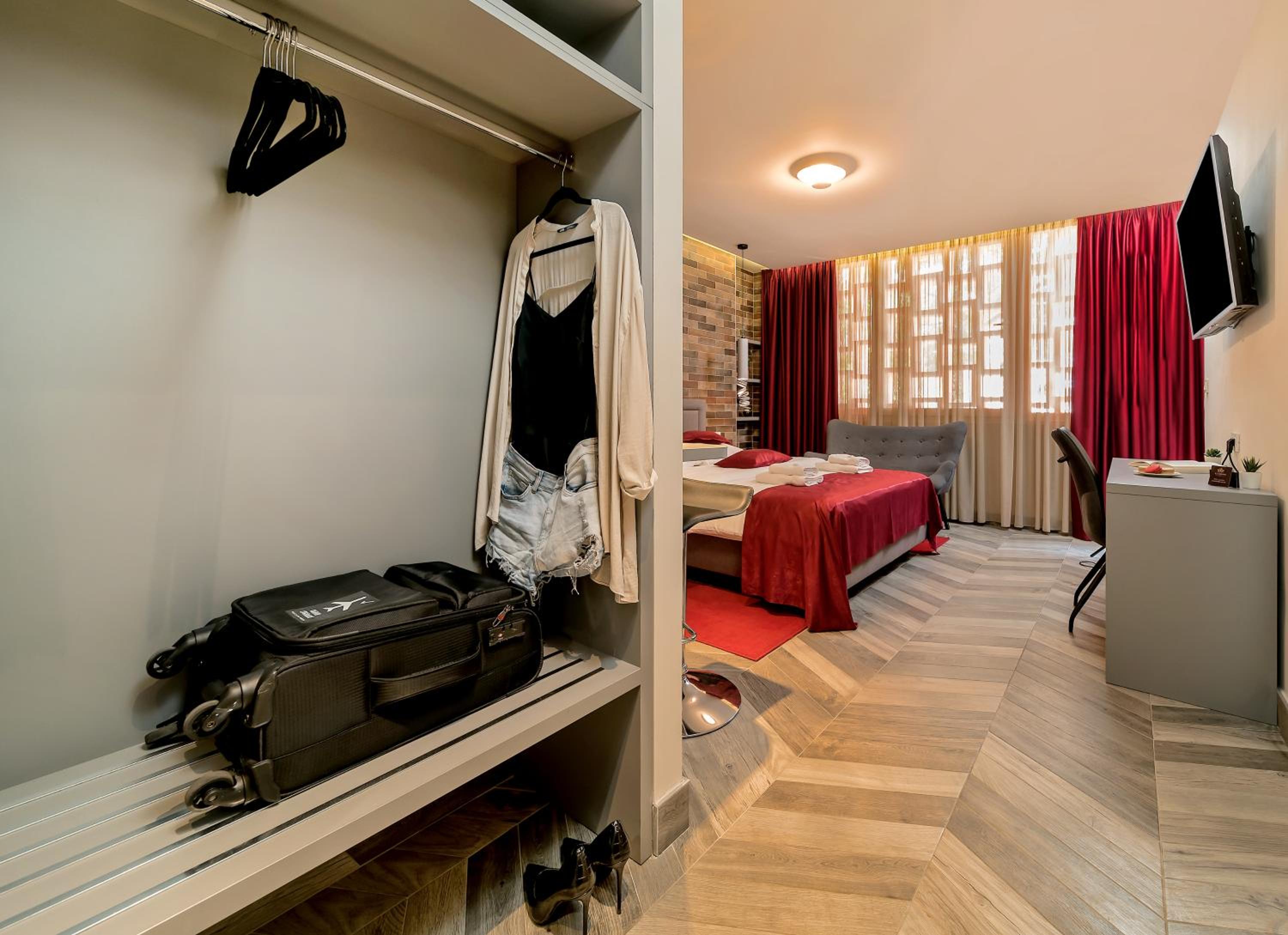 hotel room