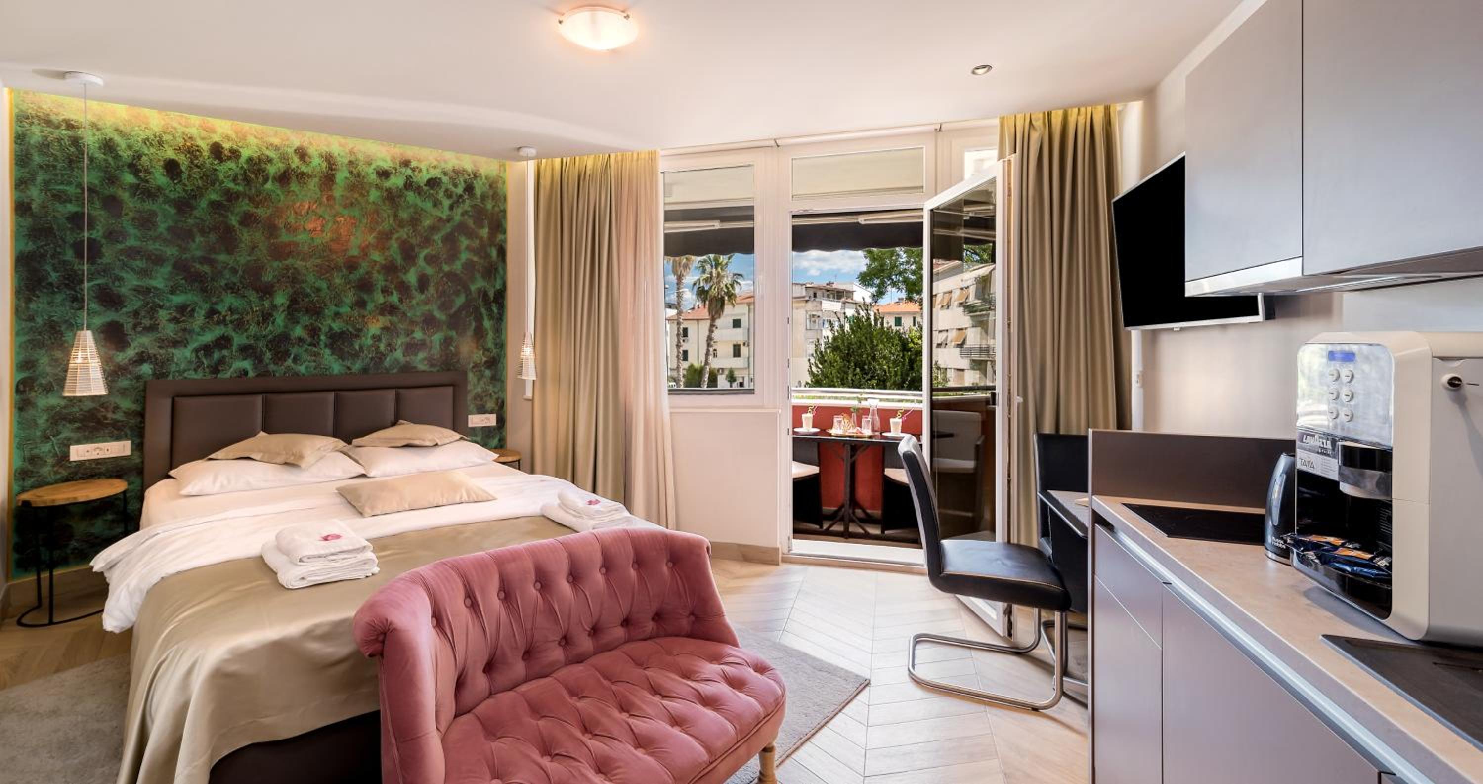 hotel room