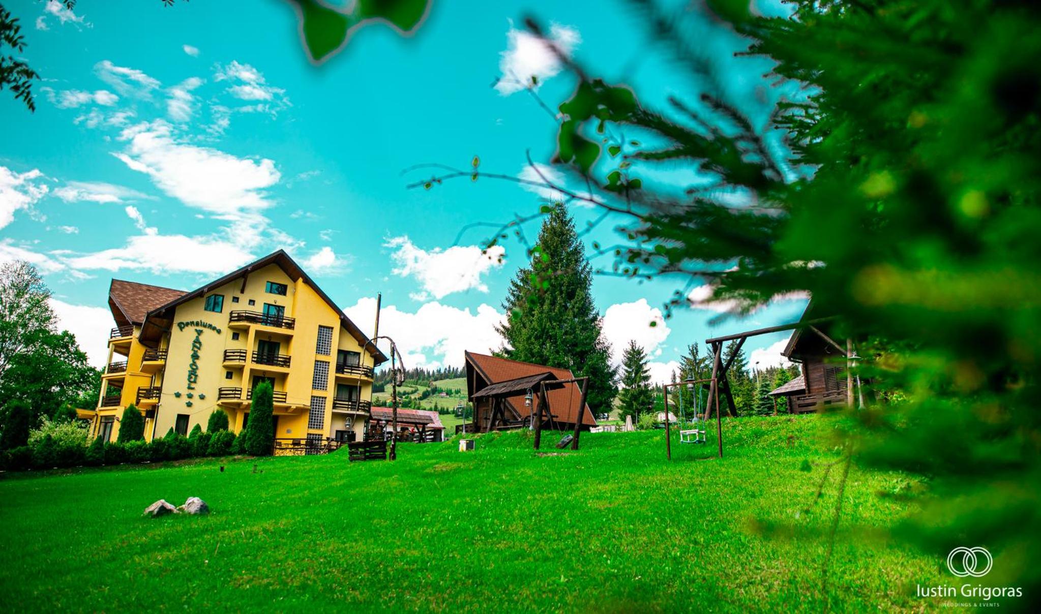 Pensiunea Vanatorul view 4