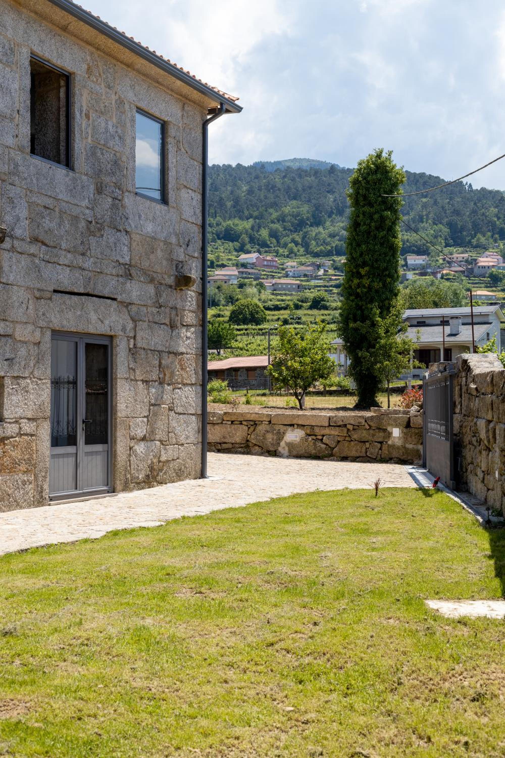 Casa da Veiga view 3
