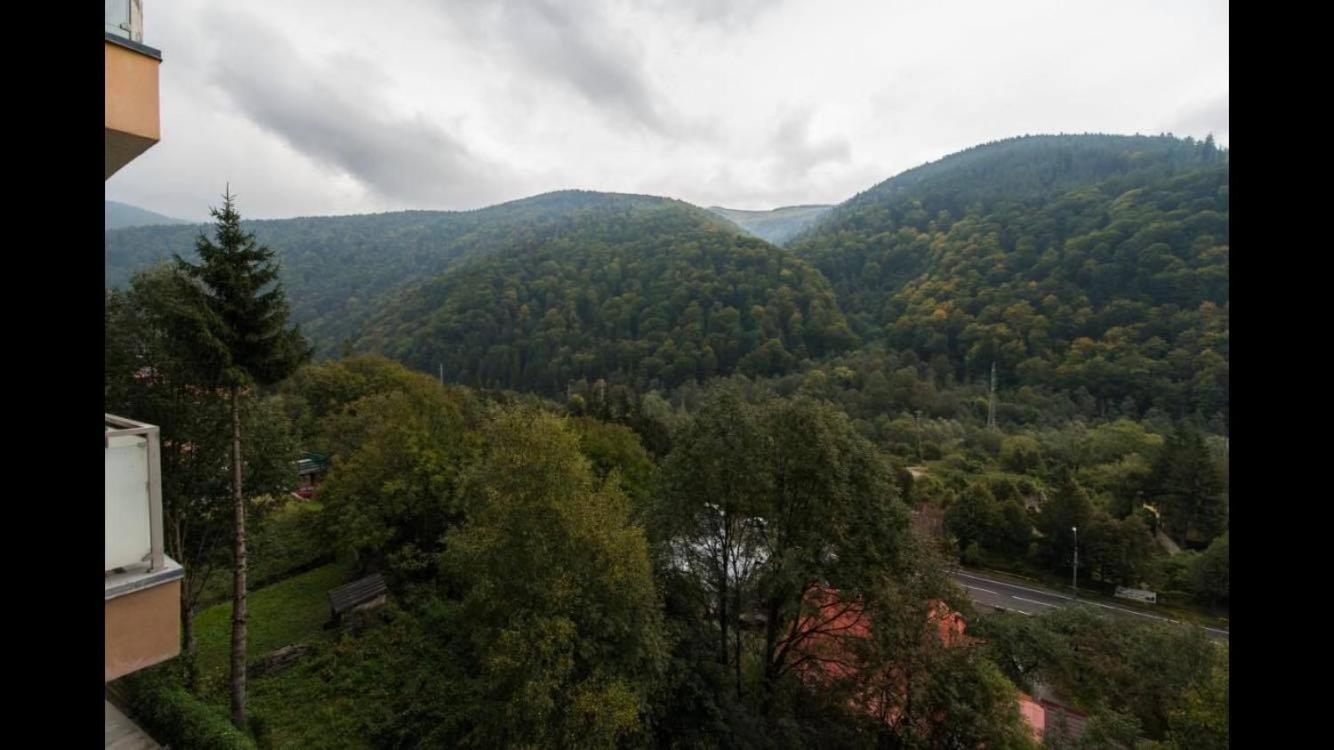 Colina Blossom Retreat - Balcony & Free Parking view 3