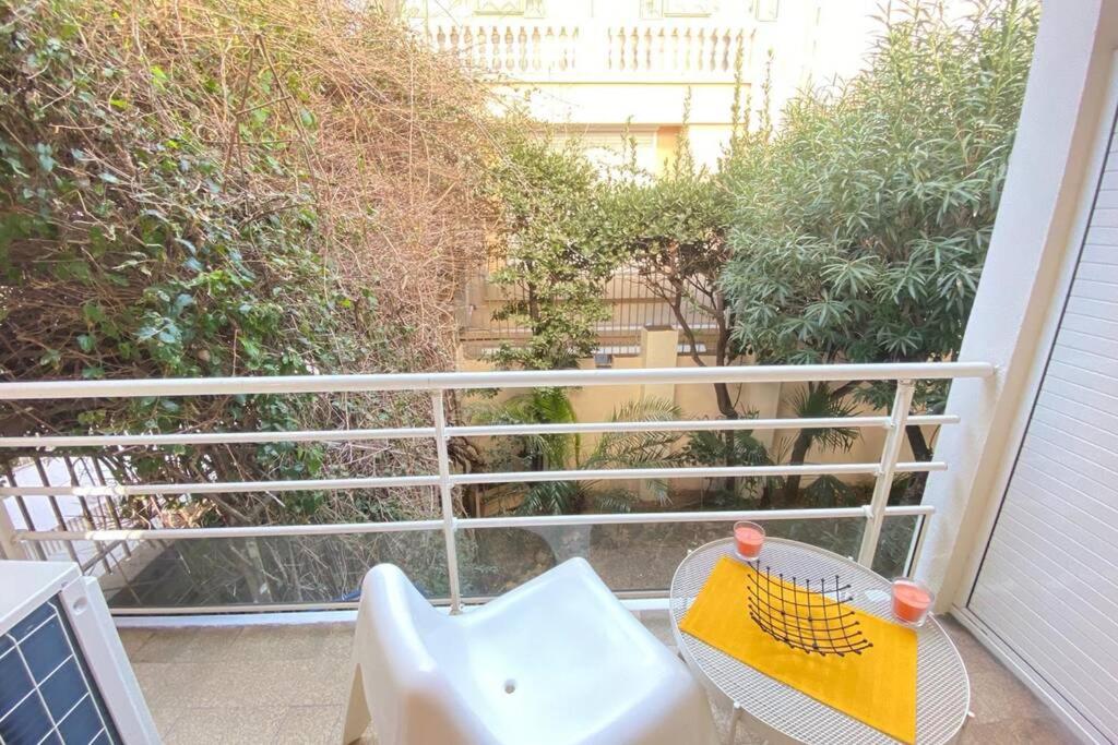 Renovated 2 bedrooms 50m from the Croisette and the sea photo 3