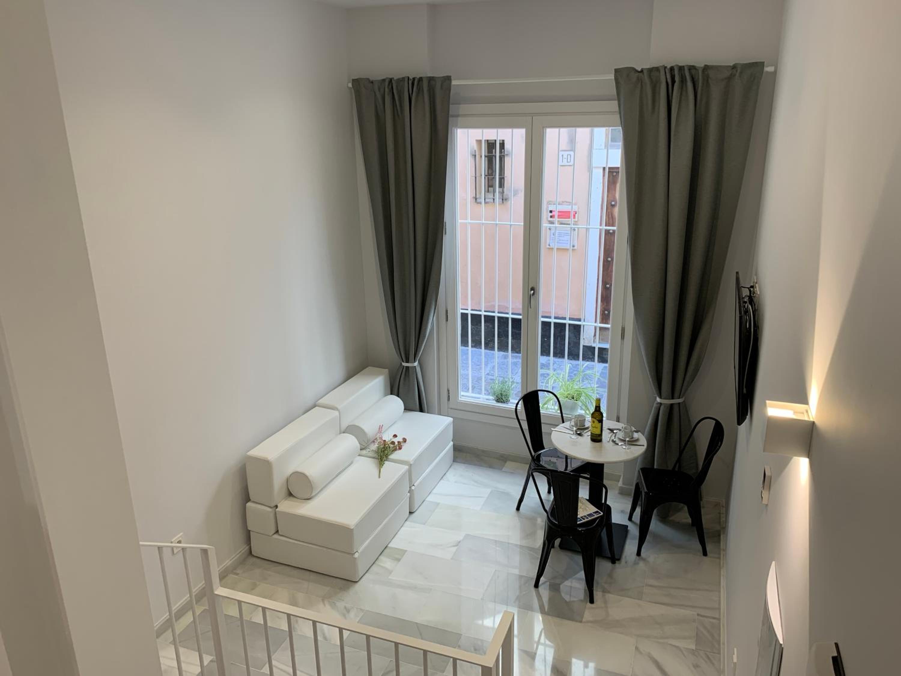 San Lorenzo Apartamentos y Suites view 4