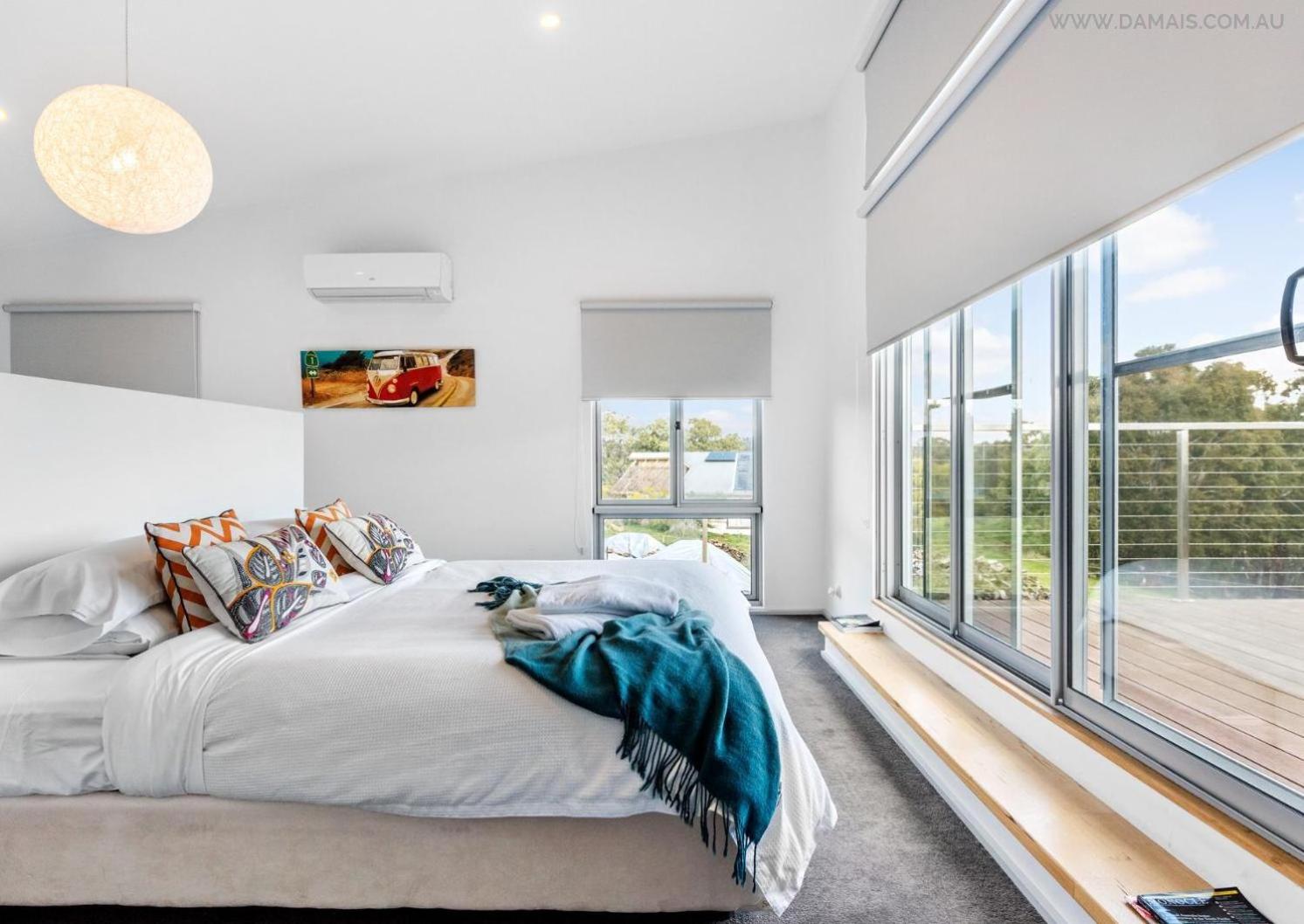 Damais - 4 king or 8 single beds WiFi, Netflix, Alexa, pet friendly