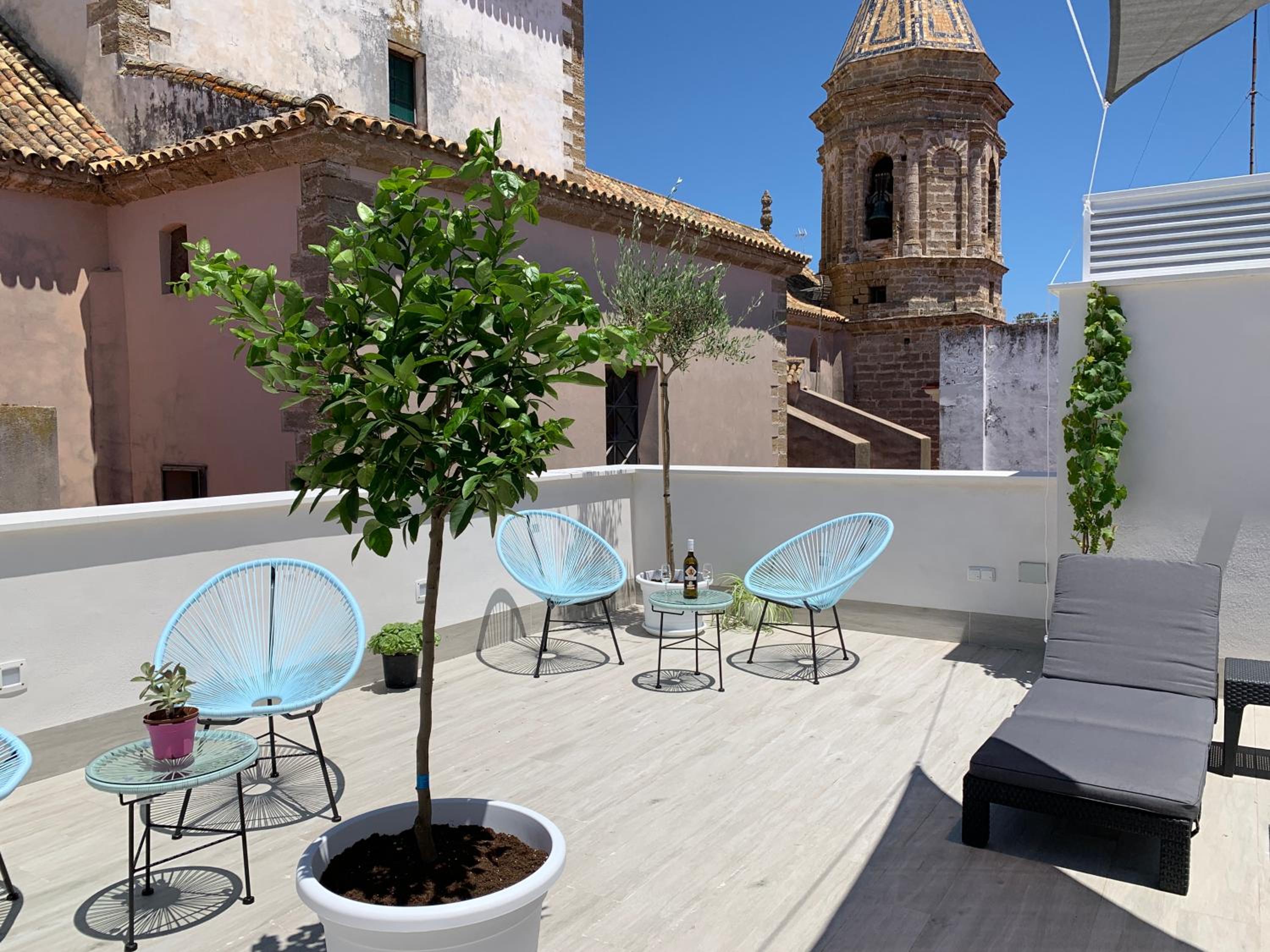 San Lorenzo Apartamentos y Suites view 3