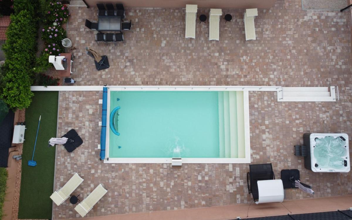 Villa Dalmatian view 2