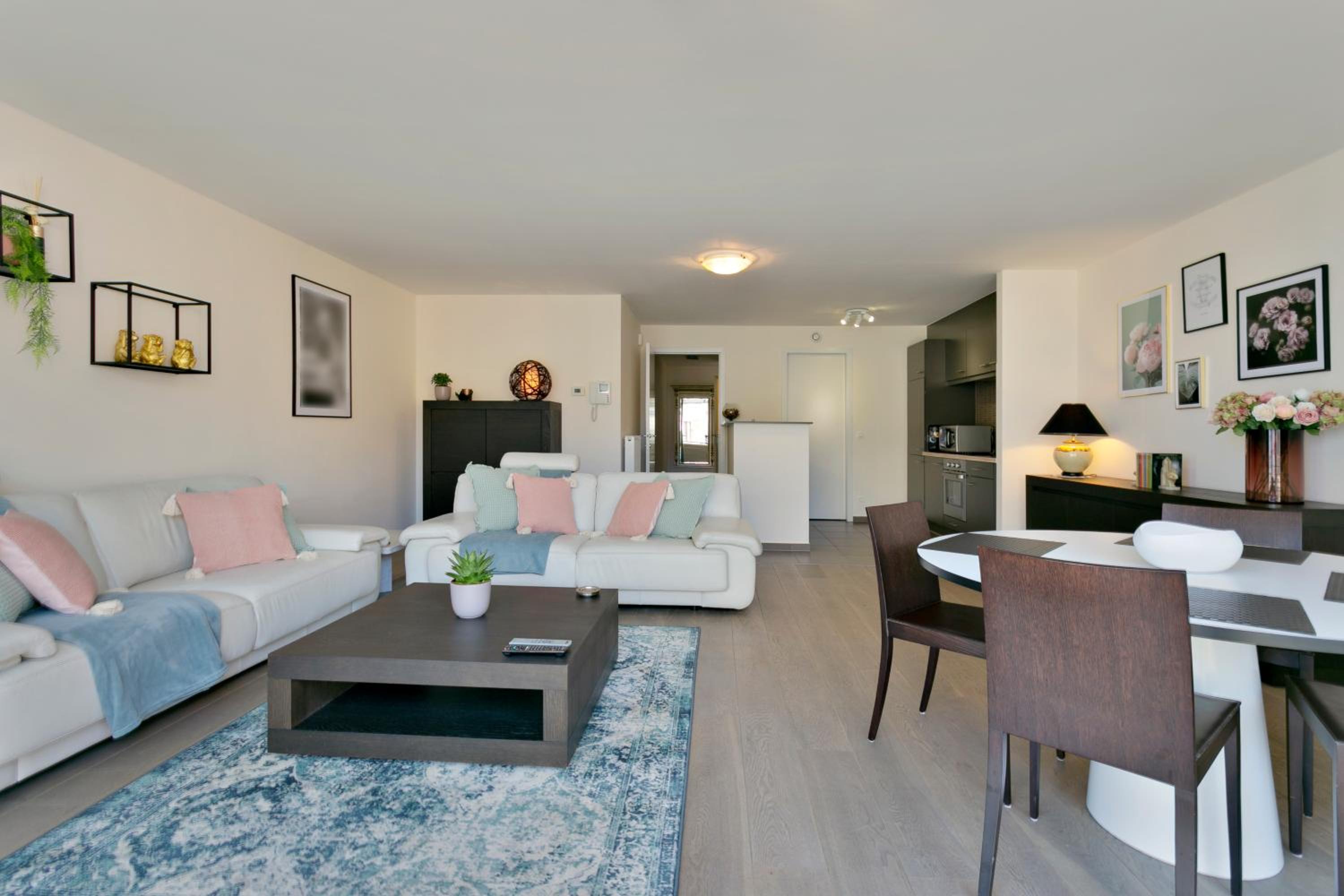 Lichtrijk appartement Oostende view 3