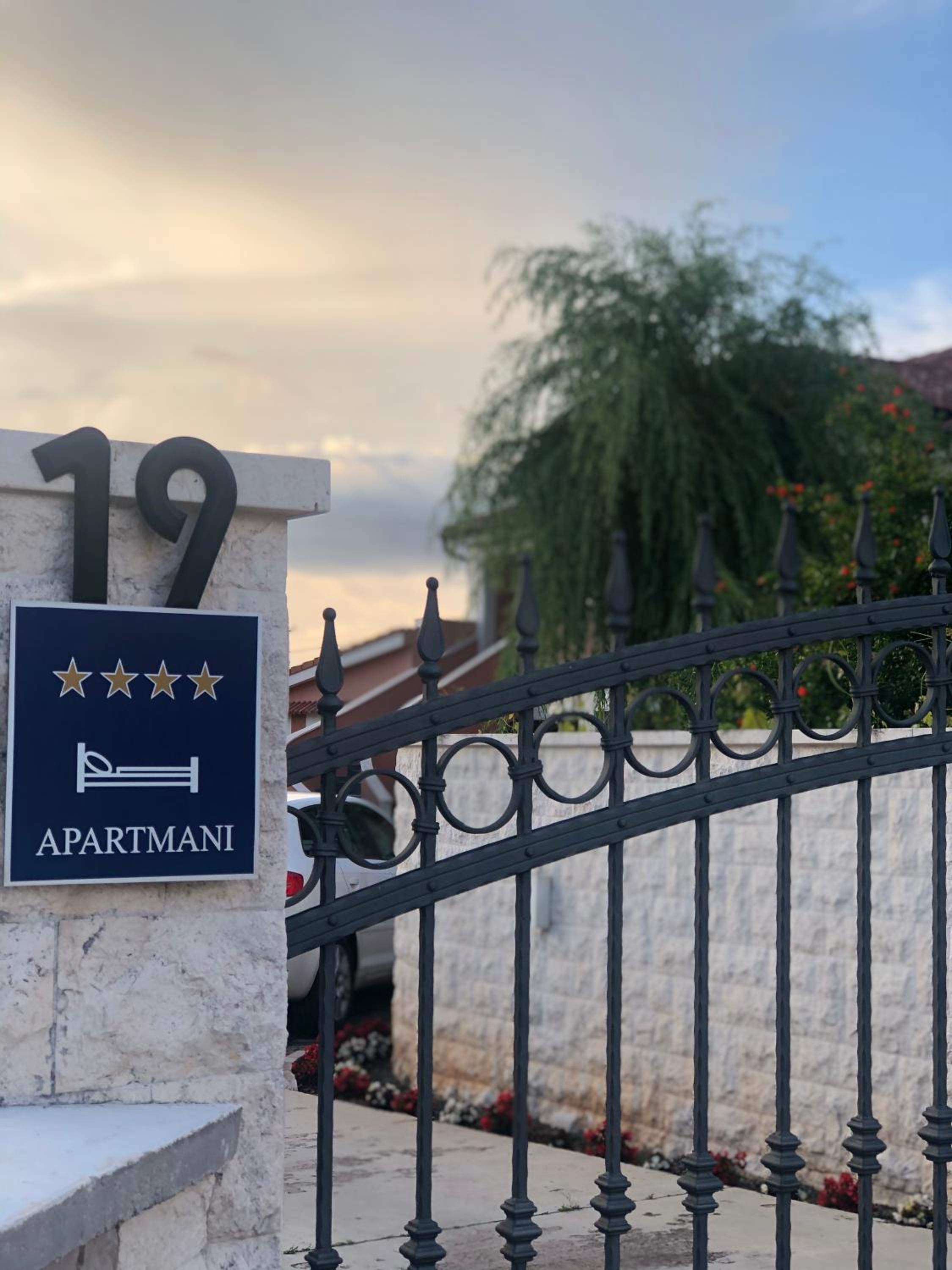 Hotel Apartments Antonia - Image 1