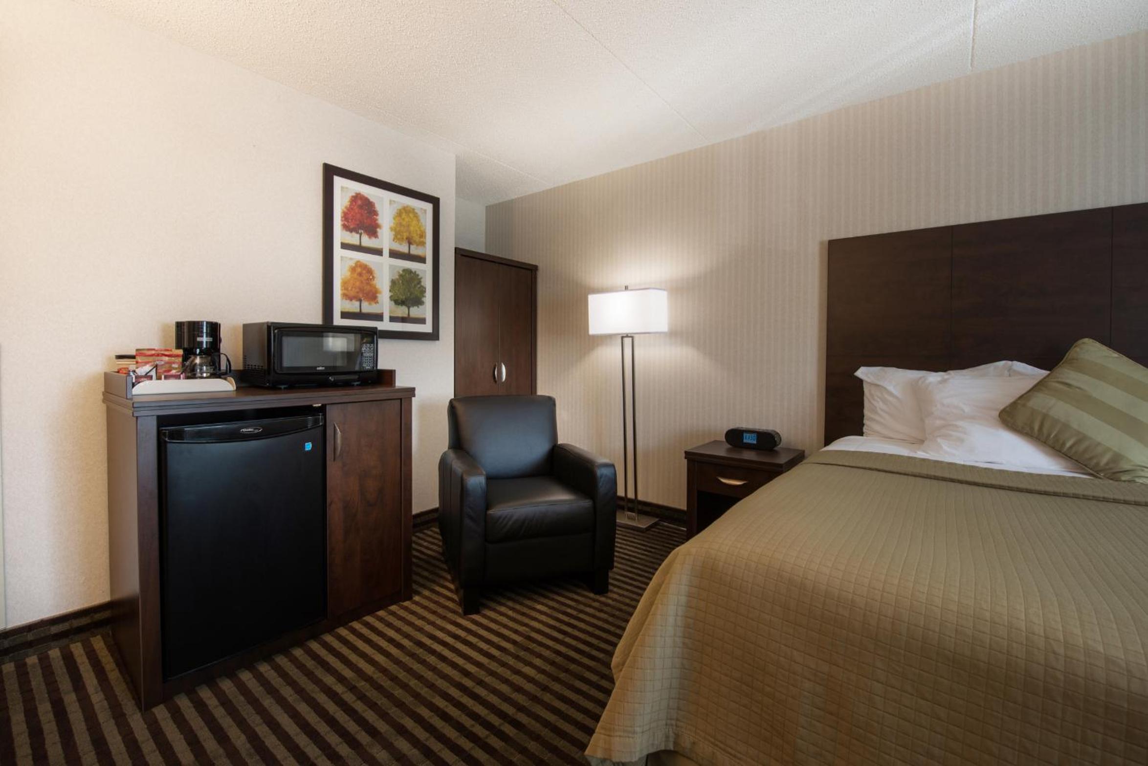 Brandon Vacations - Victoria Inn Hotel  Convention Centre Brandon - Property Image 2