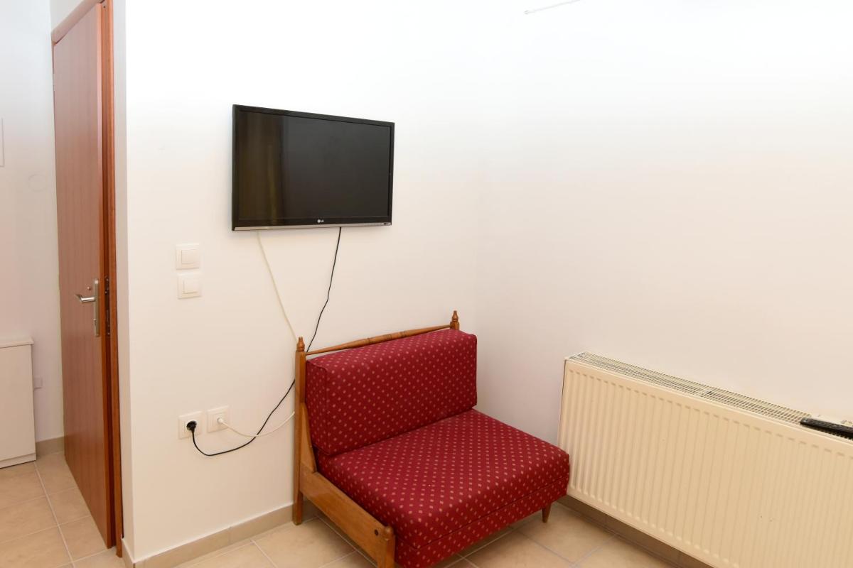 M&D Apartments photo 3