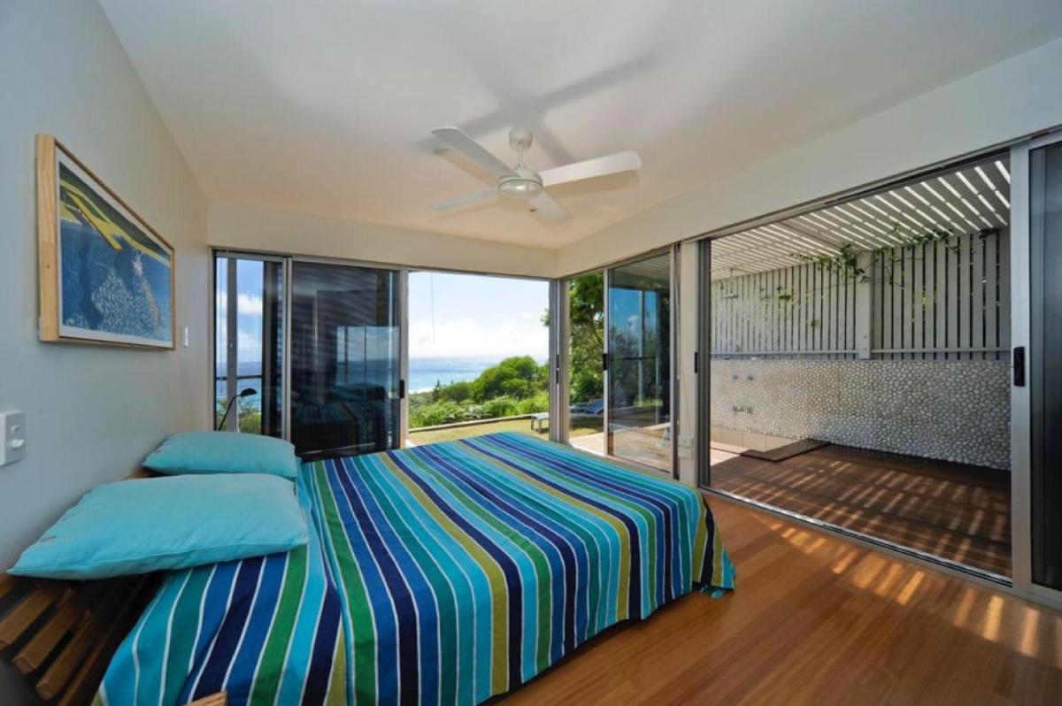 Oceanside 4 Bedrooms