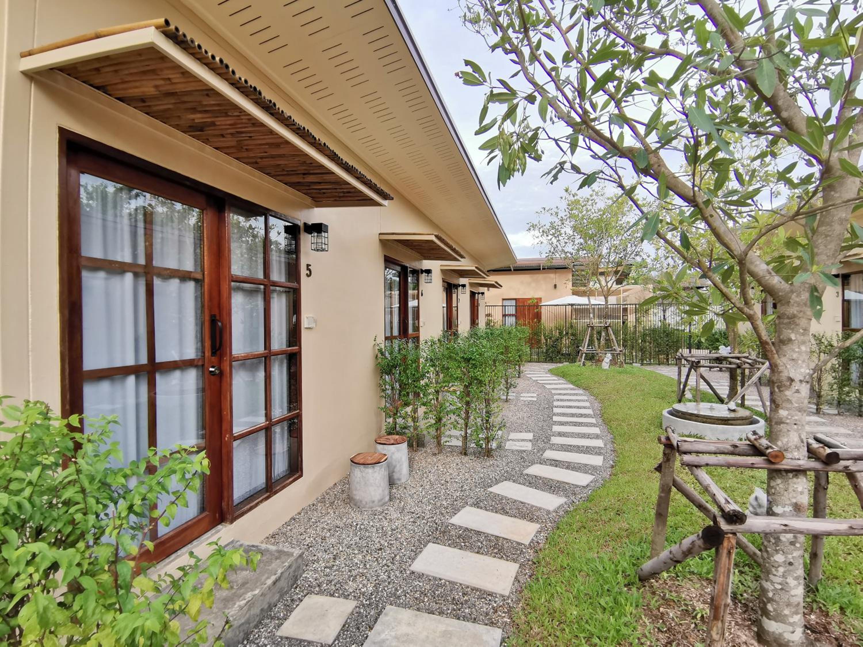 Hotel SLEEP TIGHT at Chumphon - Image 1