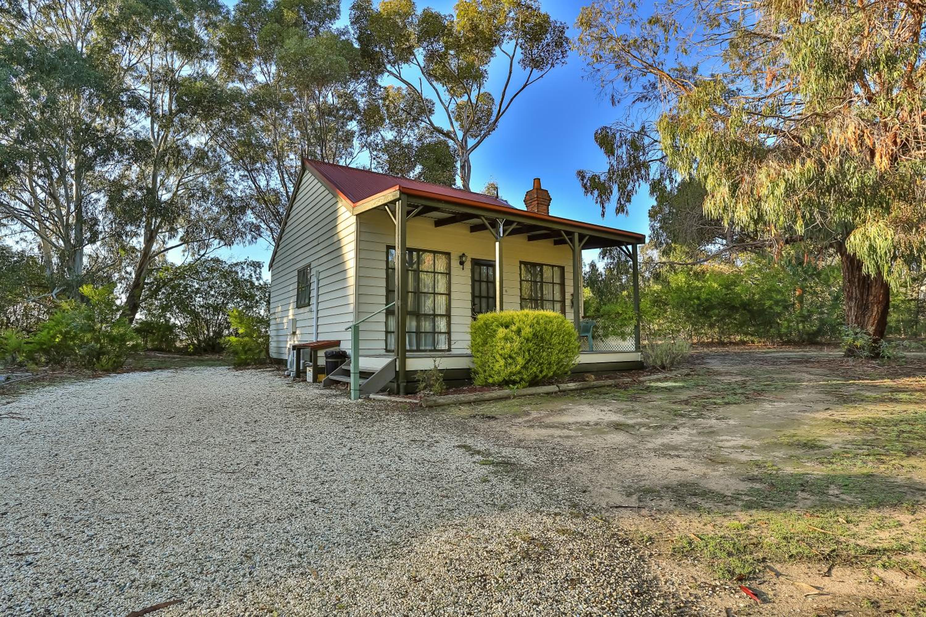 Mountain View Motor Inn & Holiday Lodges
