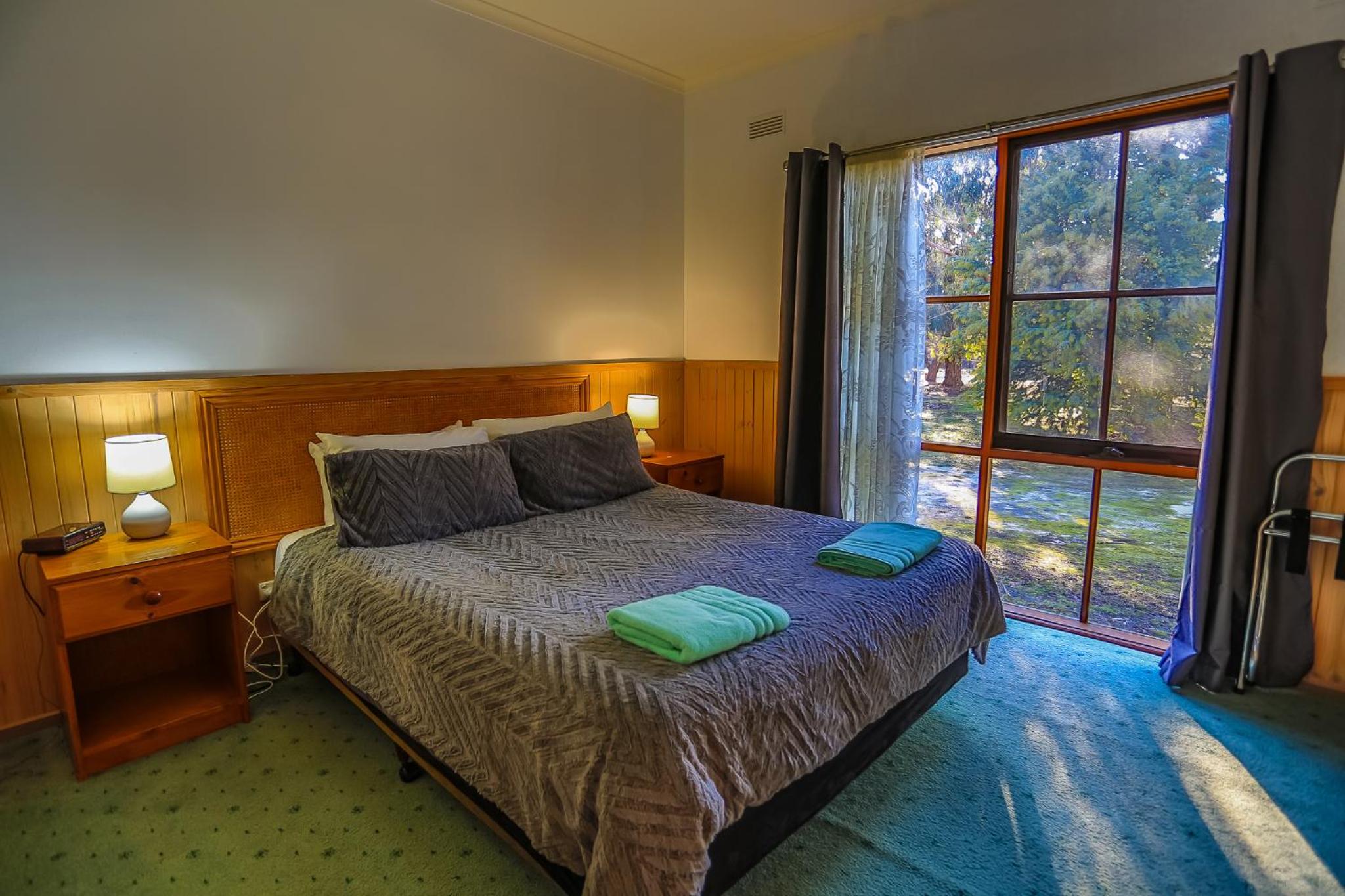 Mountain View Motor Inn & Holiday Lodges