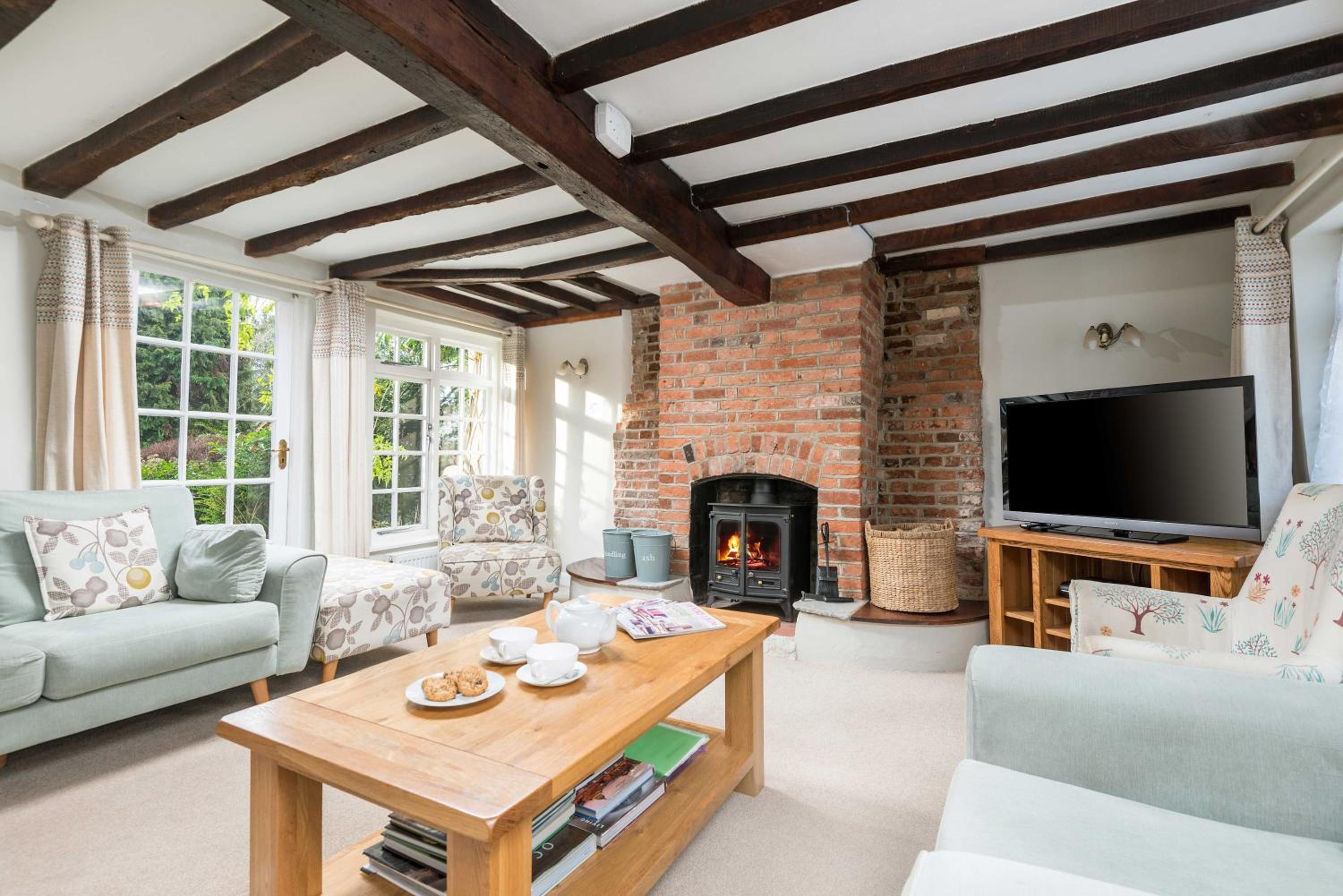 Beck Cottage, Wood Green, New Forest UK view 3