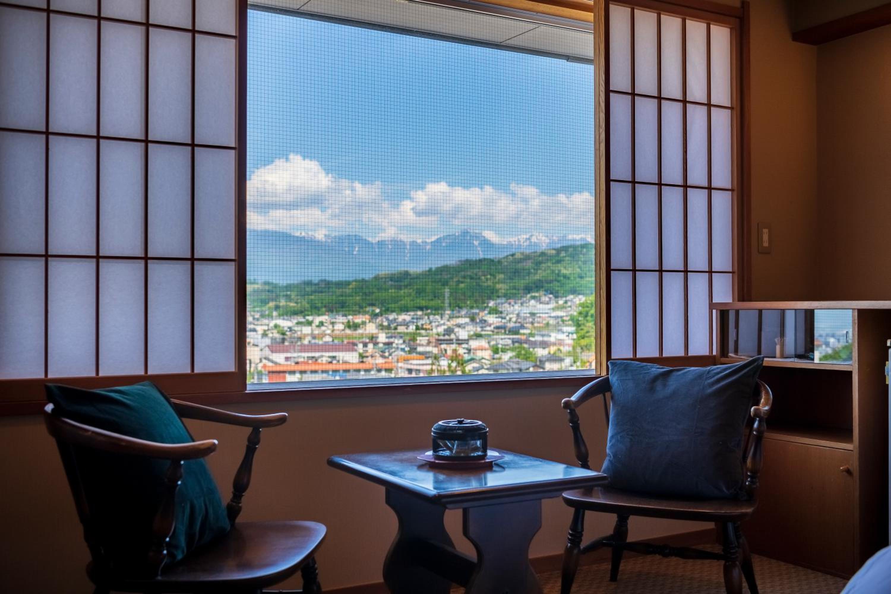onsen hotel OMOTO