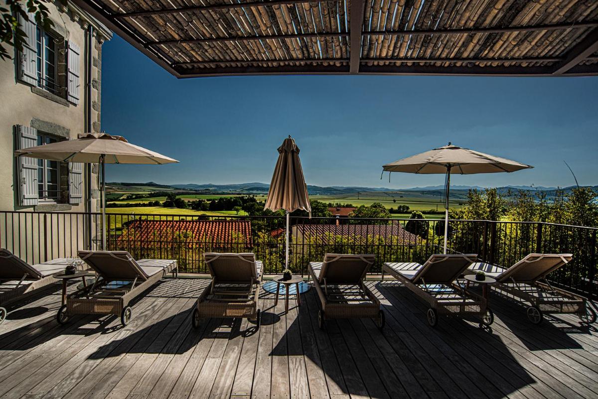 outdoor BBQ area