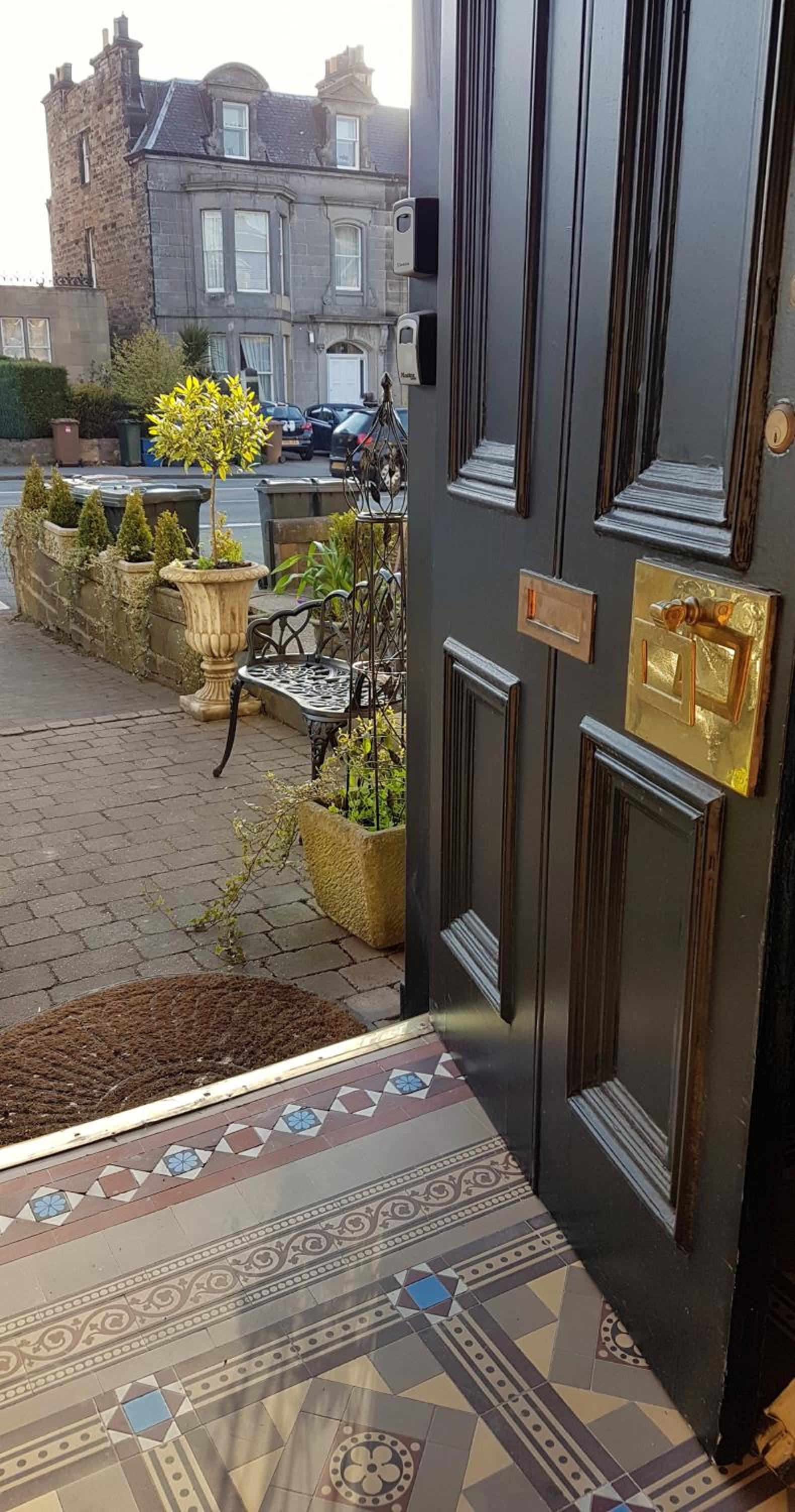 Barony House 5 Star Boutique BK Direct
