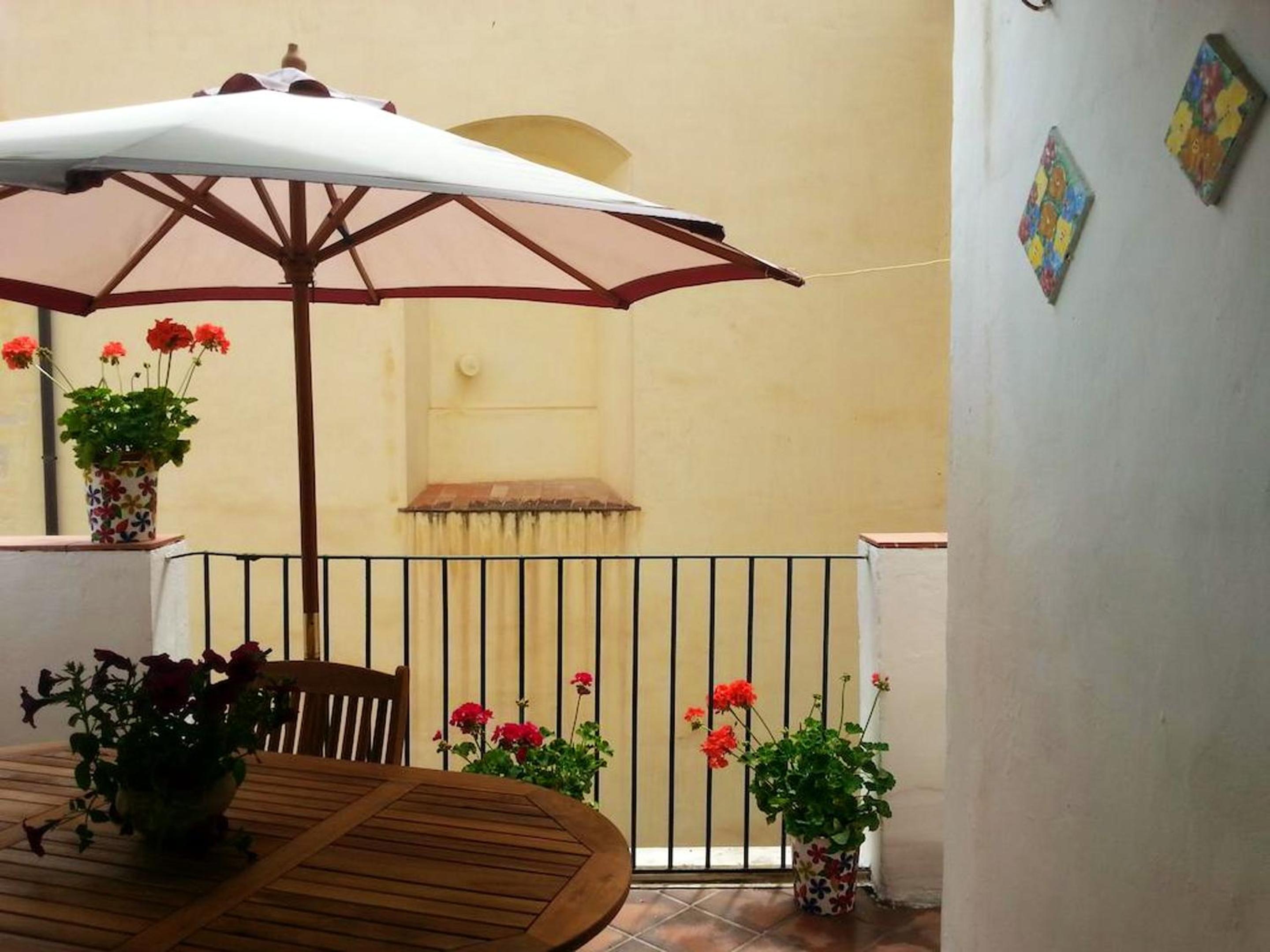 Charming Apartment Marsala + Balcony photo 2