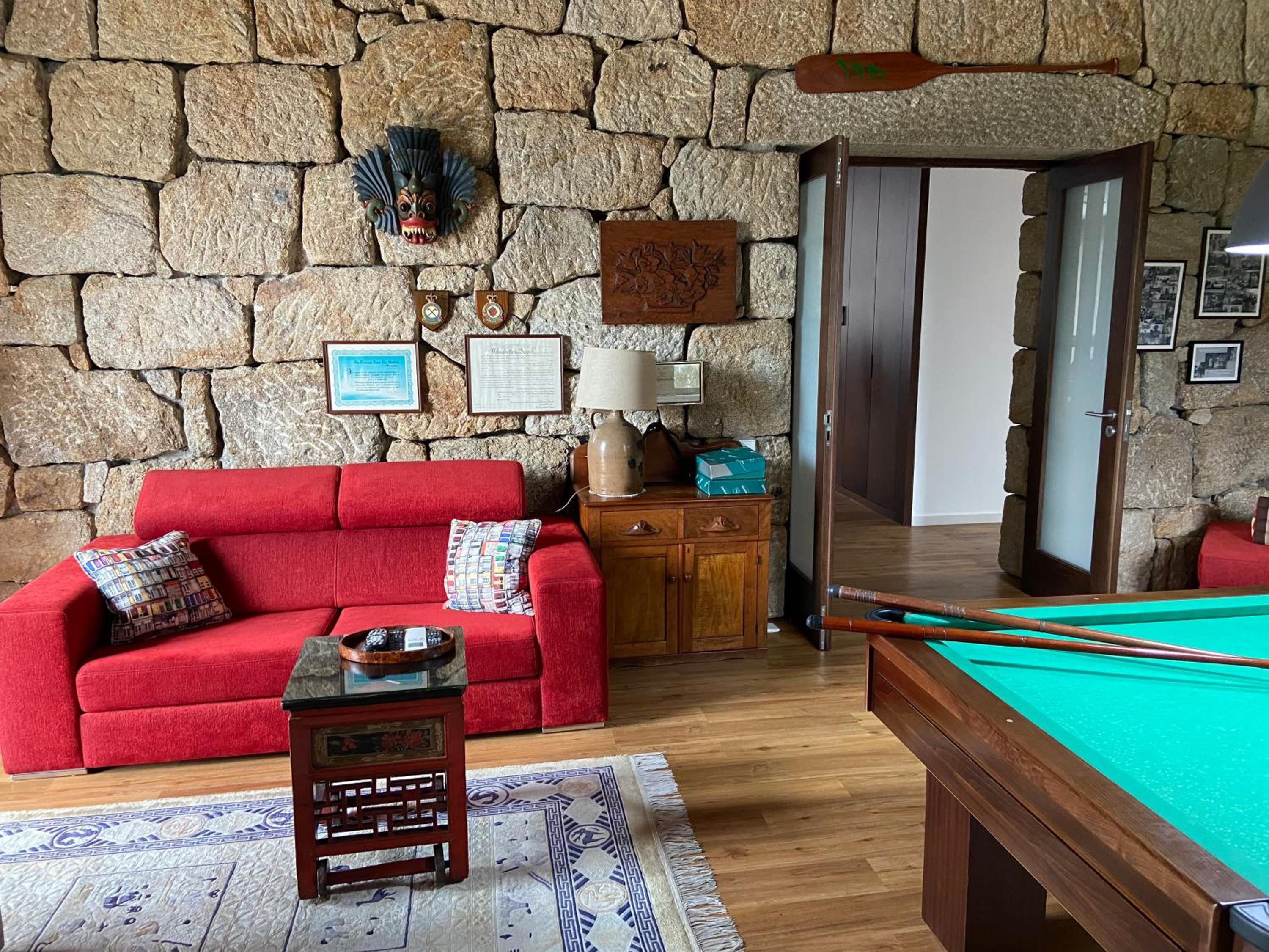 lounge