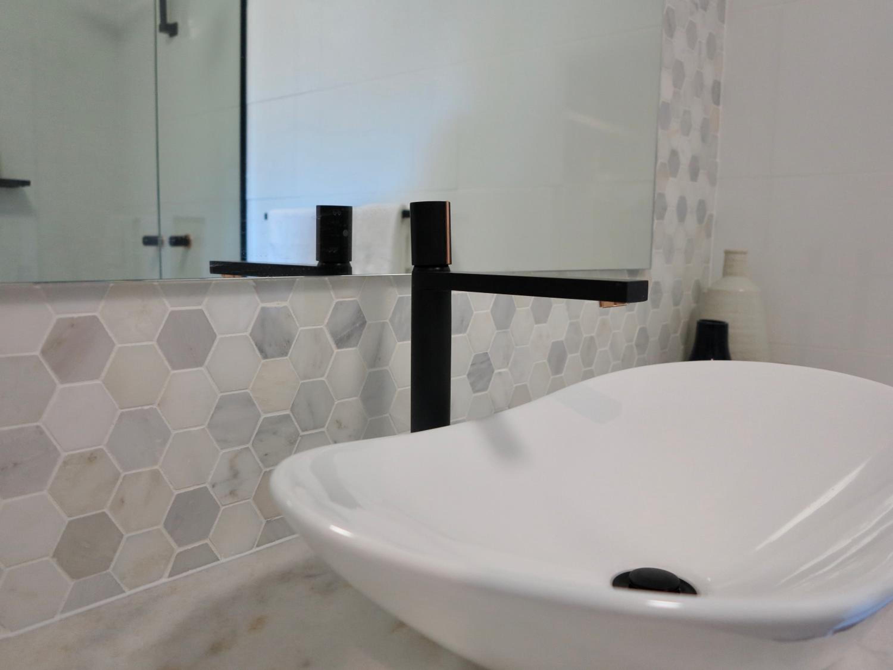 Trinity Beach Vacations - Bluewater Apartment - Property Image 8