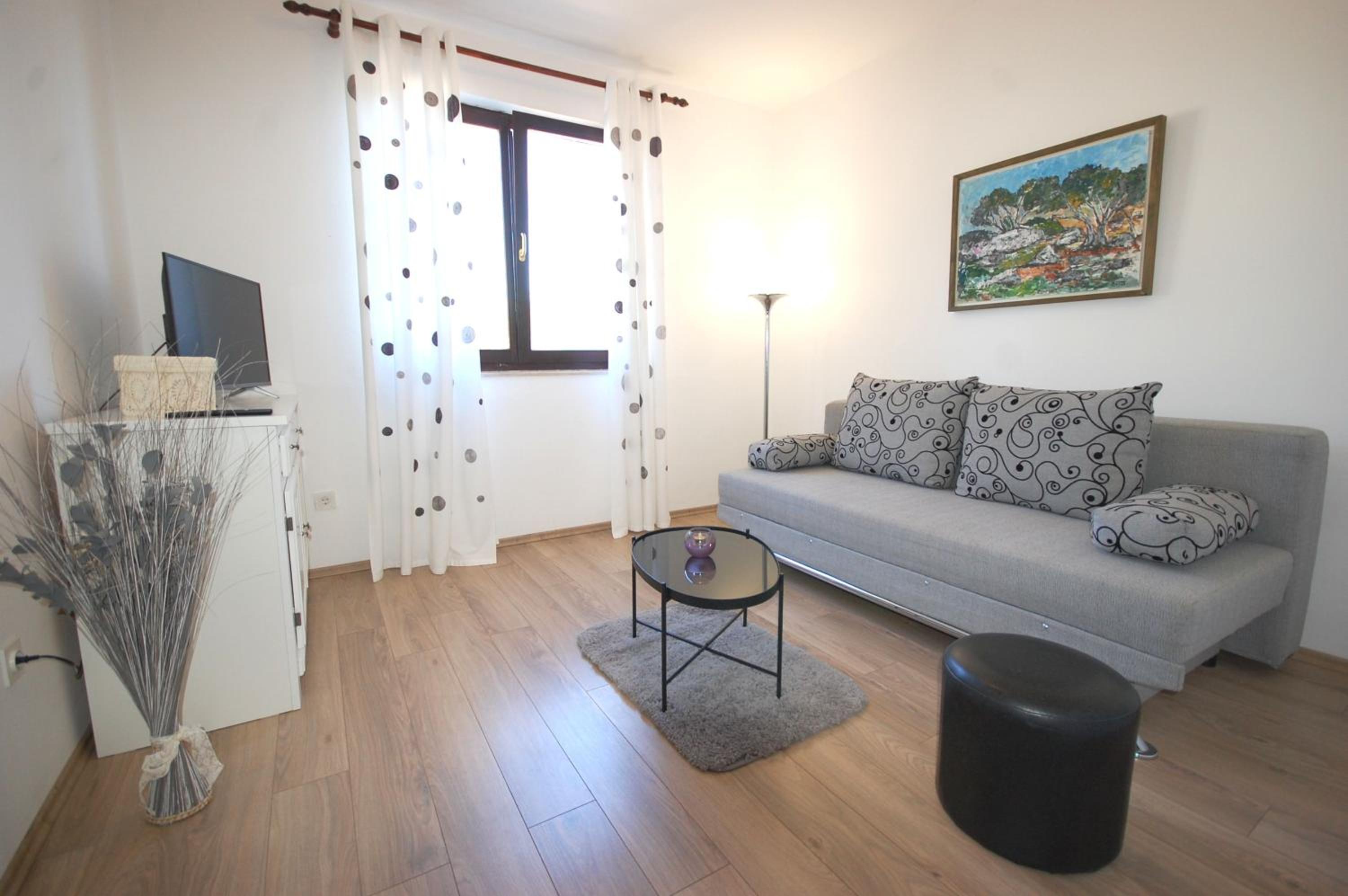 Apartment Margareta by El-Pi Tours view 4