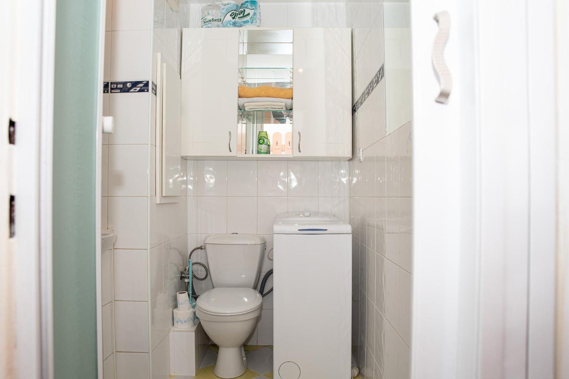 LOVELY ONE BEDROOM APARTMENT
