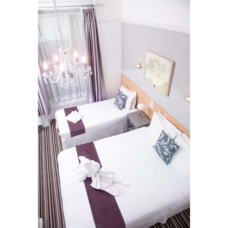 The Retreat Guest House on Plymouth Hoe view 2