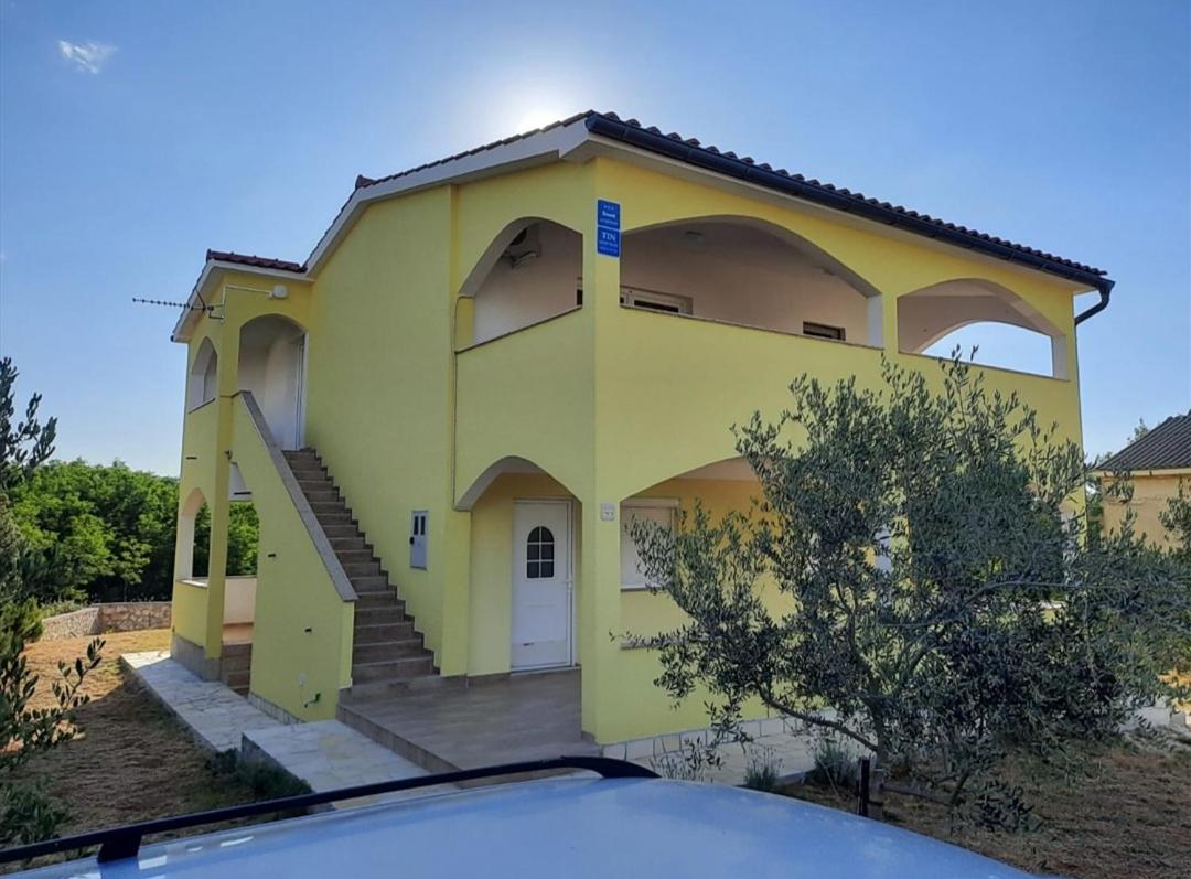 Apartman Tin